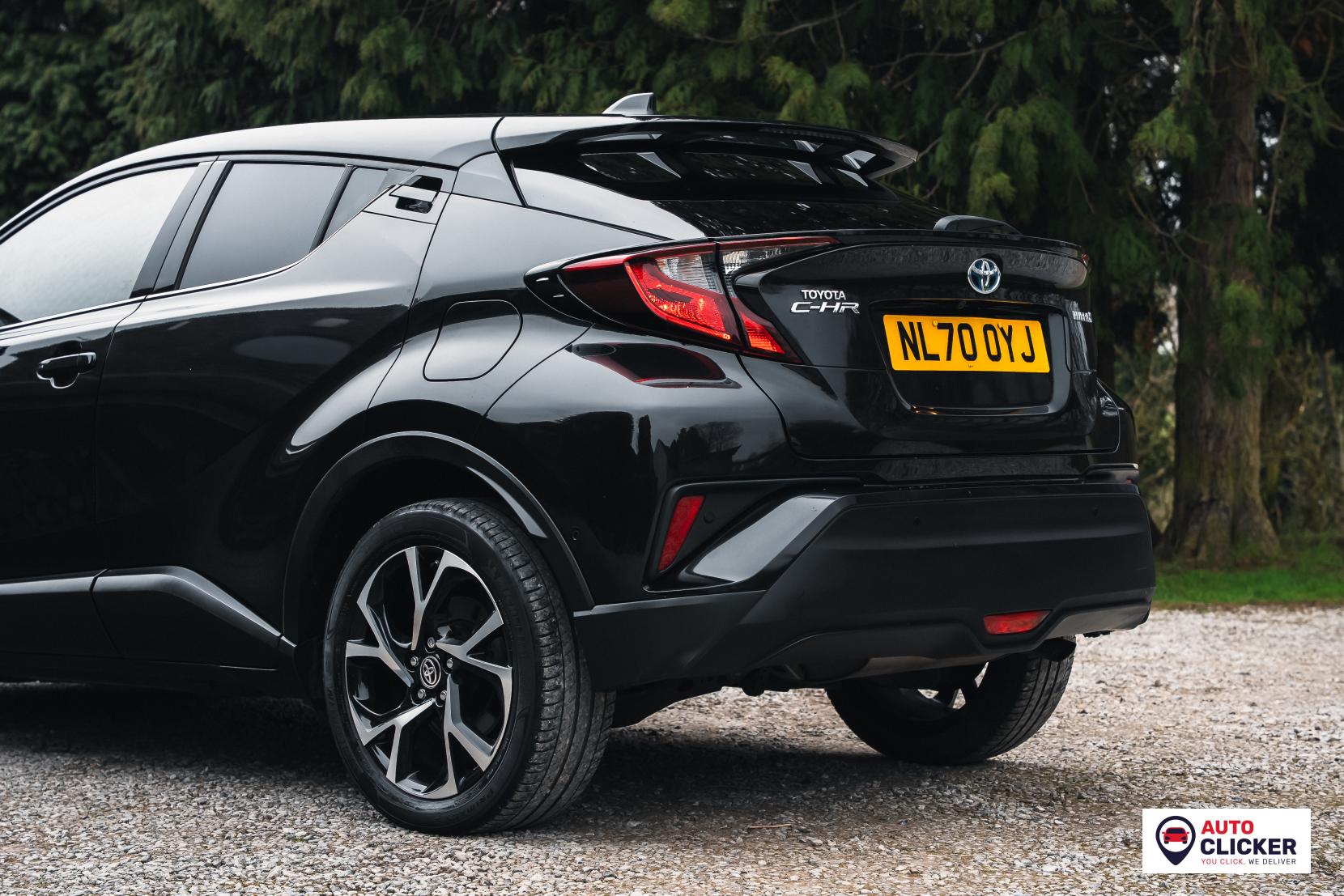 Toyota C-HR 1.8 VVT-h Design SUV 5dr Petrol Hybrid CVT Euro 6 (s/s) (122 ps)