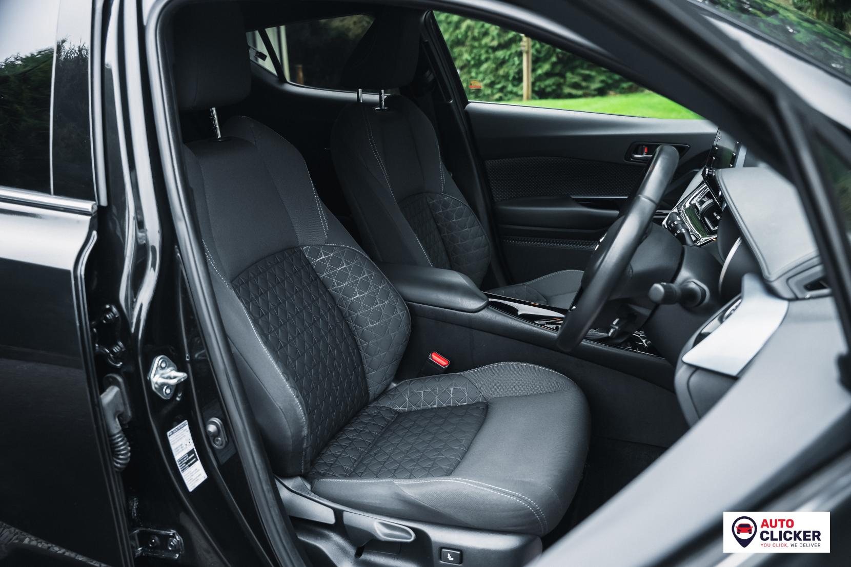 Toyota C-HR 1.8 VVT-h Design SUV 5dr Petrol Hybrid CVT Euro 6 (s/s) (122 ps)