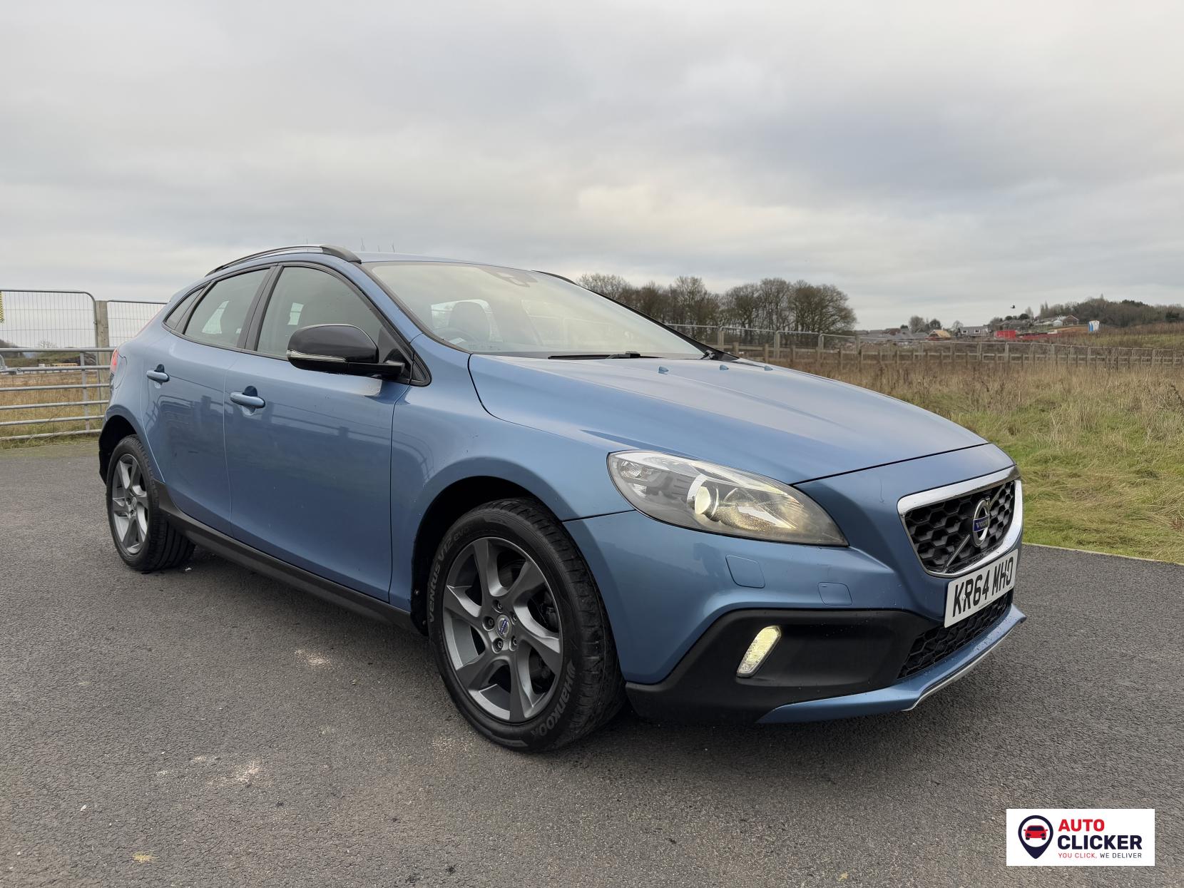 Volvo V40 Cross Country 1.6 D2 Lux Hatchback 5dr Diesel Powershift Euro 5 (s/s) (115 ps)