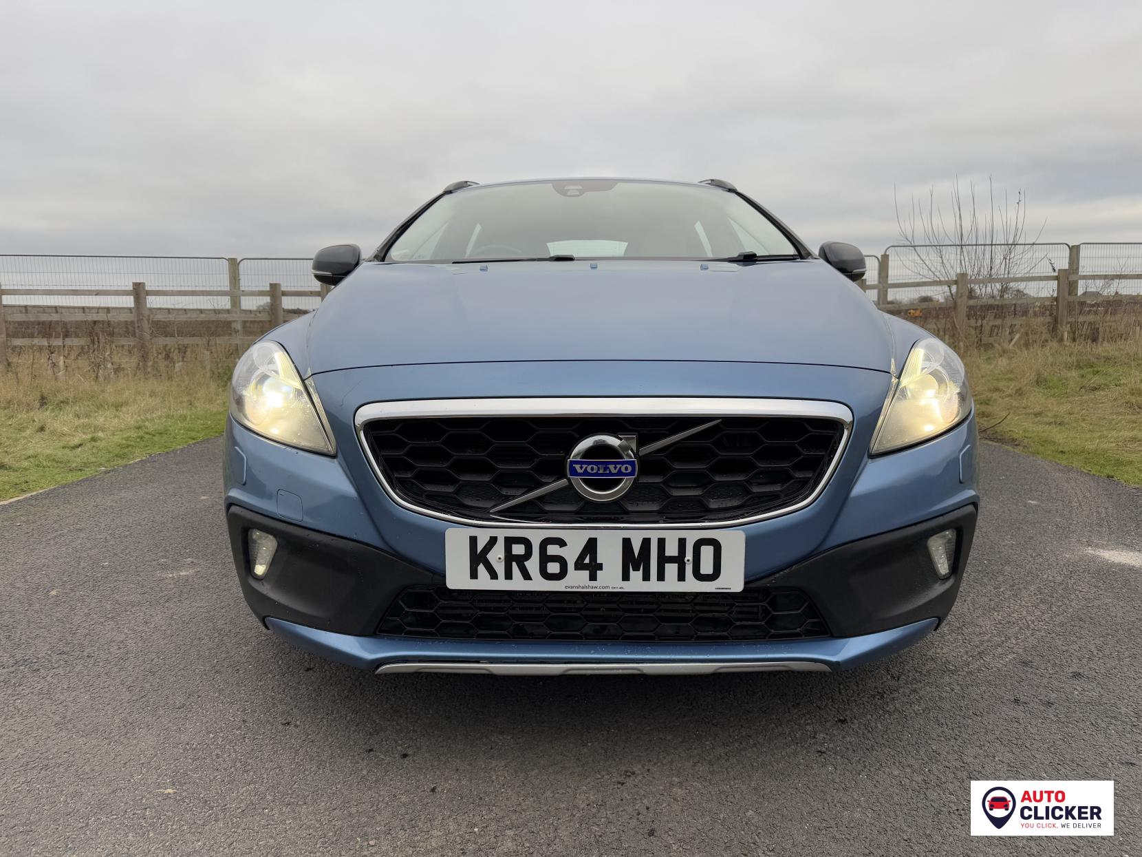 Volvo V40 Cross Country 1.6 D2 Lux Hatchback 5dr Diesel Powershift Euro 5 (s/s) (115 ps)