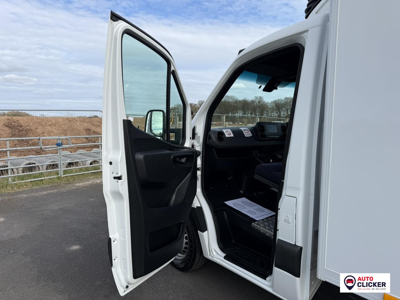 Mercedes-Benz Sprinter 2.1 314 CDI Chassis Cab 2dr Diesel Manual RWD L2 Euro 6 (143 ps)