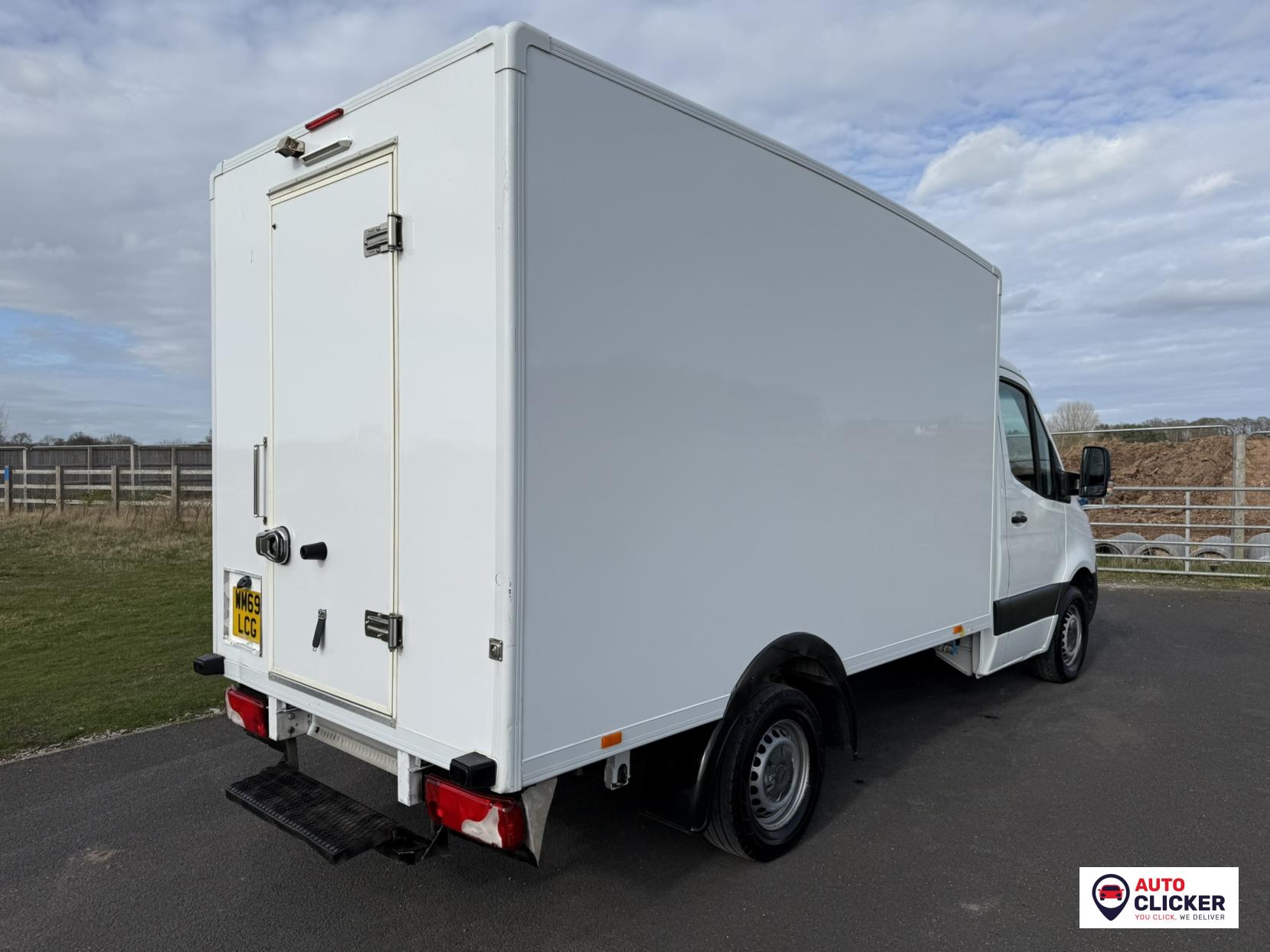 Mercedes-Benz Sprinter 2.1 314 CDI Chassis Cab 2dr Diesel Manual RWD L2 Euro 6 (143 ps)