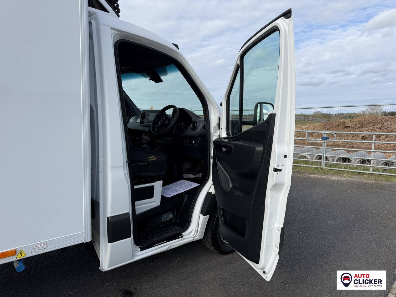 Mercedes-Benz Sprinter 2.1 314 CDI Chassis Cab 2dr Diesel Manual RWD L2 Euro 6 (143 ps)