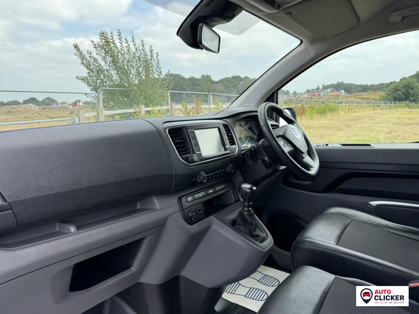 Vauxhall Vivaro 1.5 Turbo D 2900 Sportive Panel Van 5dr Diesel Manual L2 H1 Euro 6 (s/s) (100 ps)
