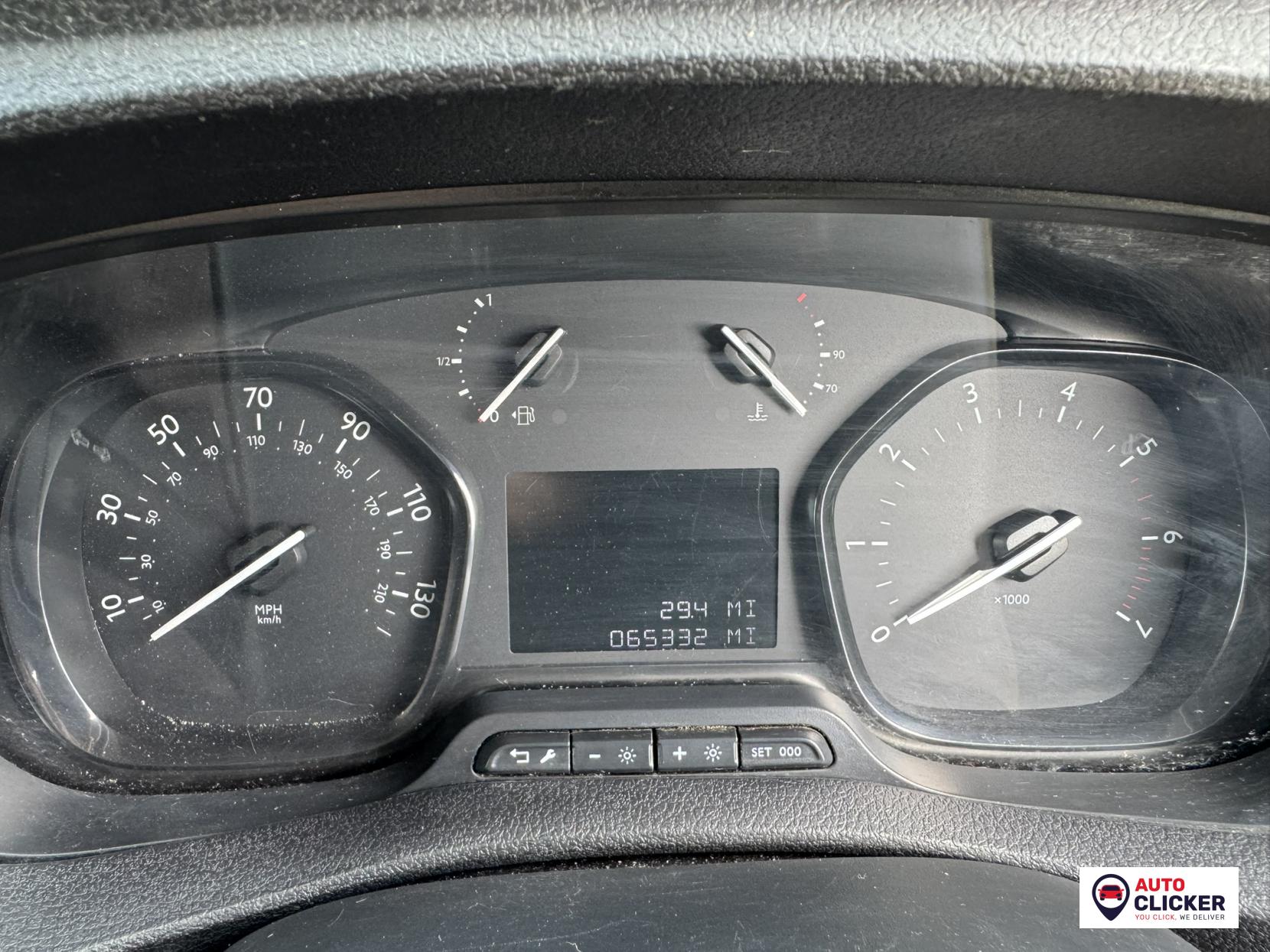 Vauxhall Vivaro 1.5 Turbo D 2900 Sportive Panel Van 5dr Diesel Manual L2 H1 Euro 6 (s/s) (100 ps)