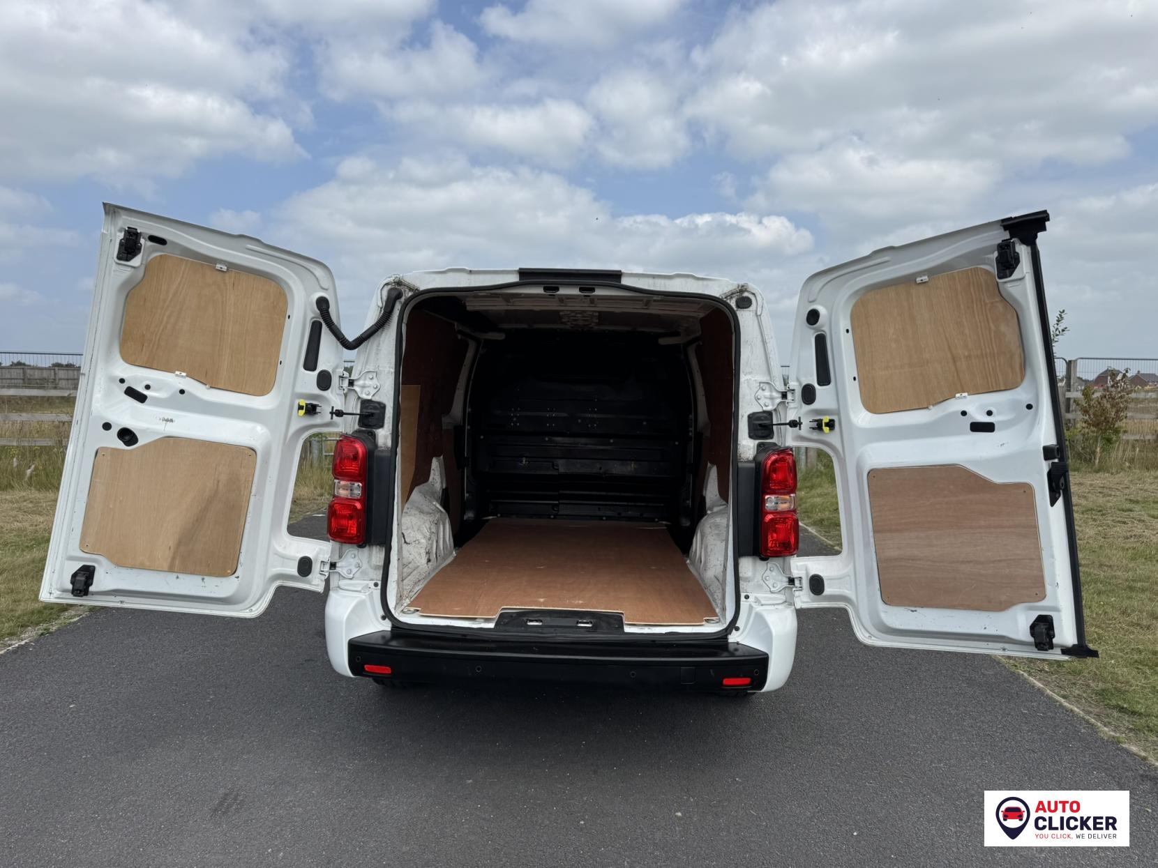 Vauxhall Vivaro 1.5 Turbo D 2900 Sportive Panel Van 5dr Diesel Manual L2 H1 Euro 6 (s/s) (100 ps)