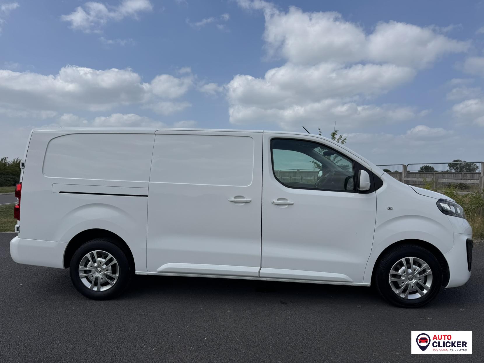 Vauxhall Vivaro 1.5 Turbo D 2900 Sportive Panel Van 5dr Diesel Manual L2 H1 Euro 6 (s/s) (100 ps)