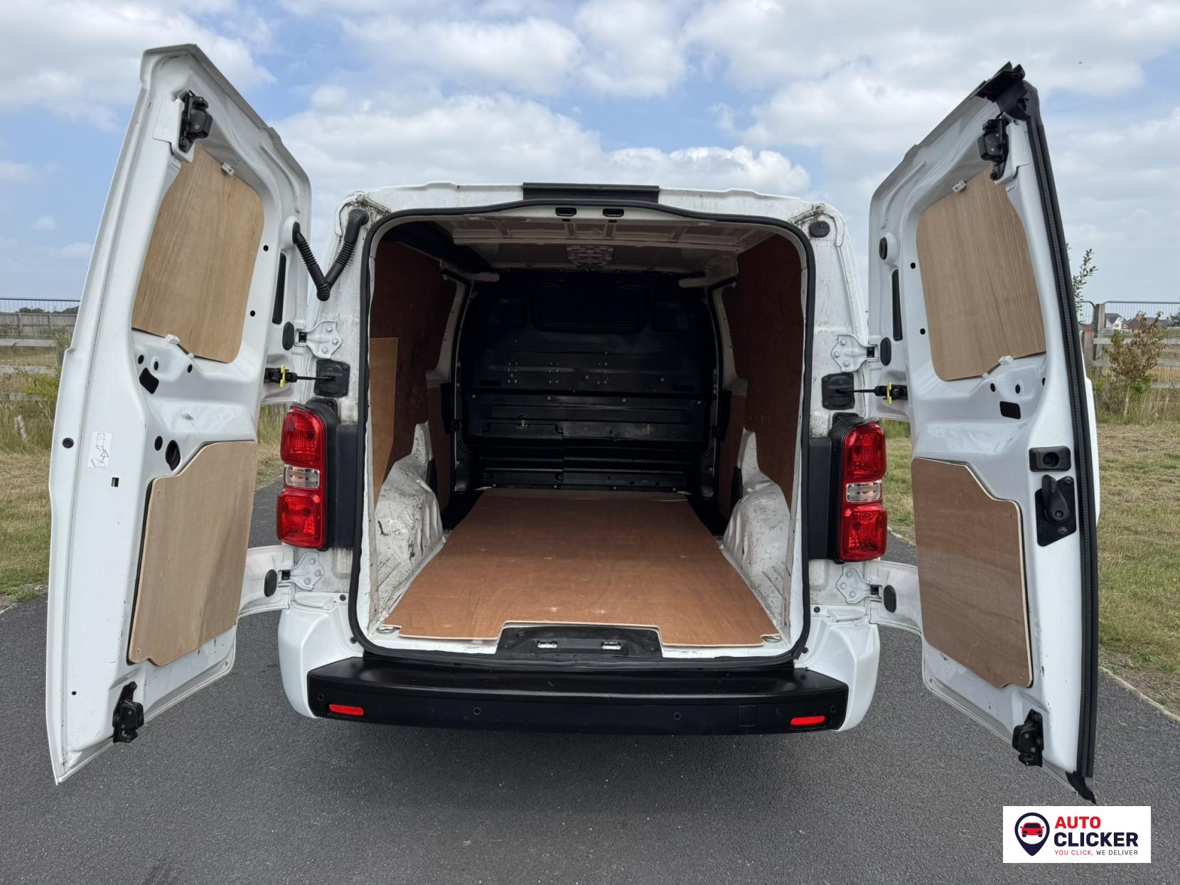 Vauxhall Vivaro 1.5 Turbo D 2900 Sportive Panel Van 5dr Diesel Manual L2 H1 Euro 6 (s/s) (100 ps)