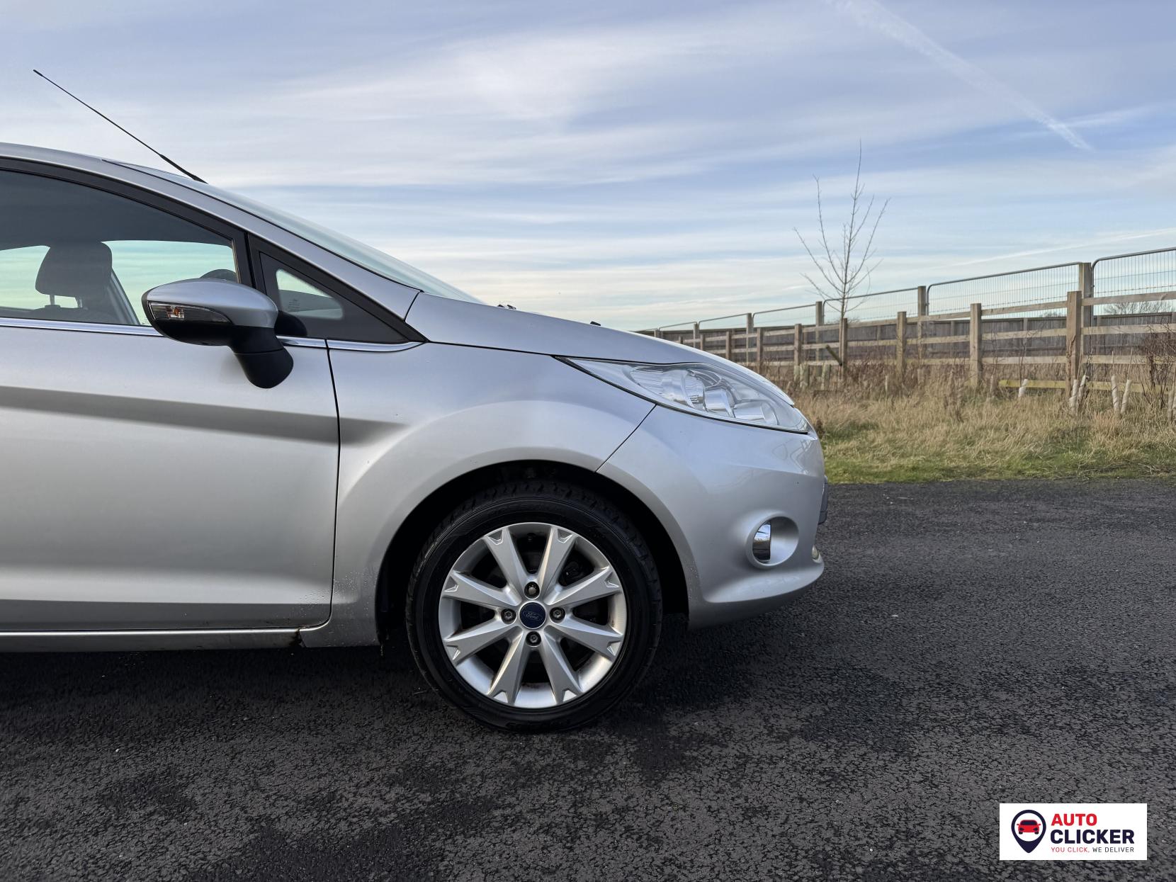 Ford Fiesta 1.4 TDCi Zetec Hatchback 3dr Diesel Manual (110 g/km, 67 bhp)