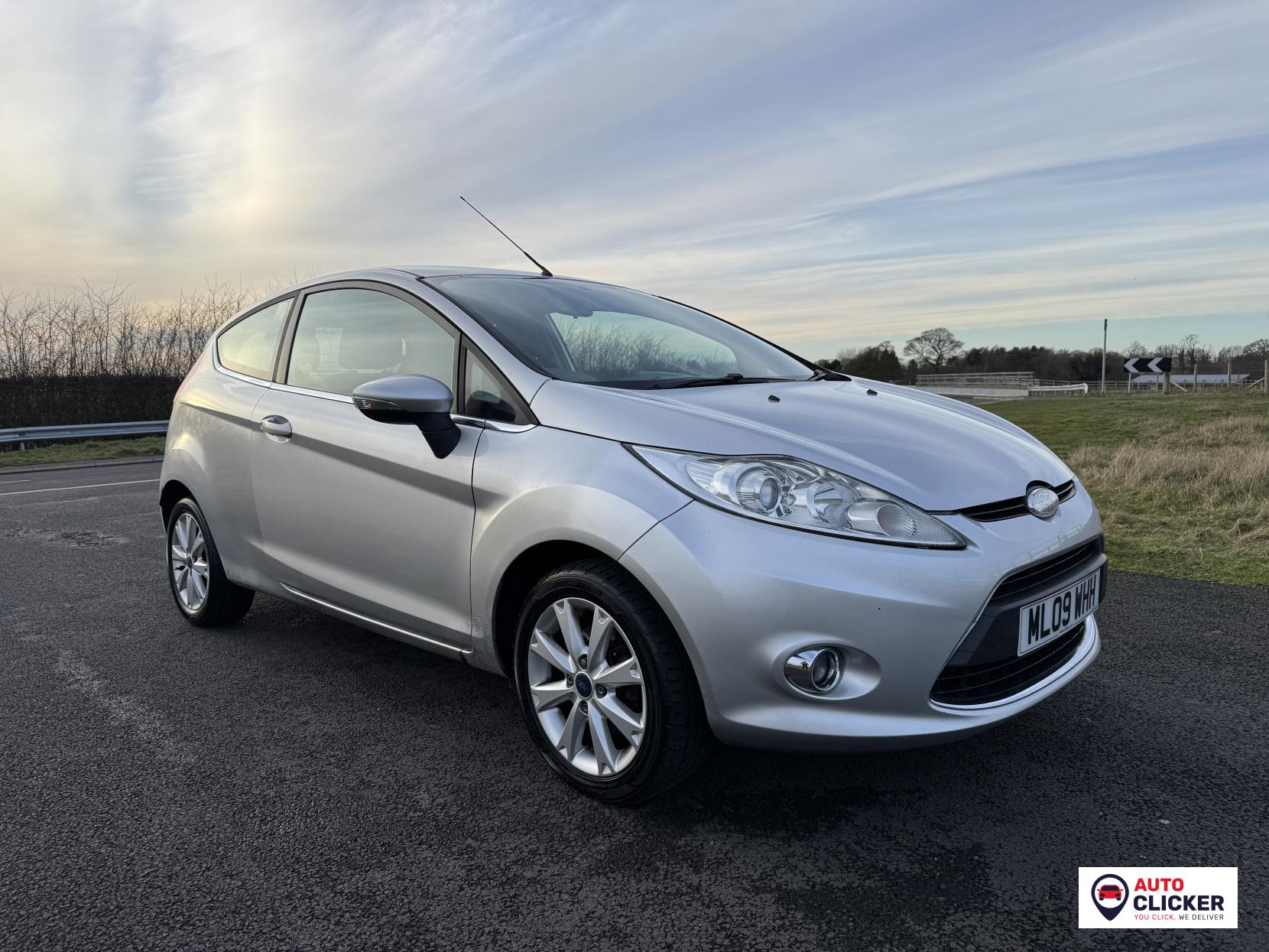 Ford Fiesta 1.4 TDCi Zetec Hatchback 3dr Diesel Manual (110 g/km, 67 bhp)