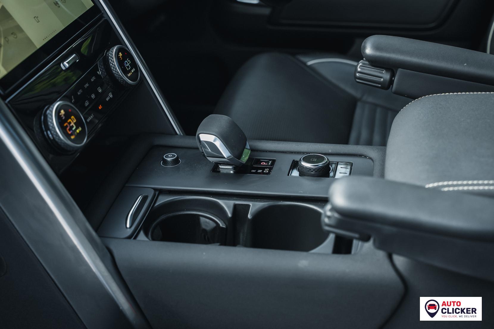 Land Rover Discovery 3.0 D300 MHEV R-Dynamic HSE SUV 5dr Diesel Auto 4WD Euro 6 (s/s) (300 ps)