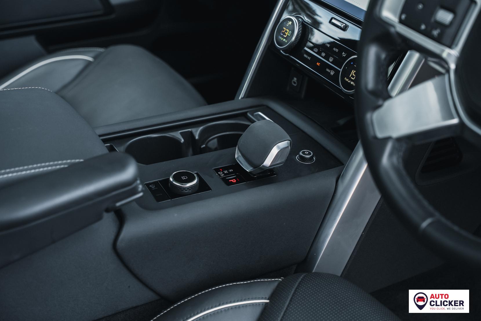 Land Rover Discovery 3.0 D300 MHEV R-Dynamic HSE SUV 5dr Diesel Auto 4WD Euro 6 (s/s) (300 ps)