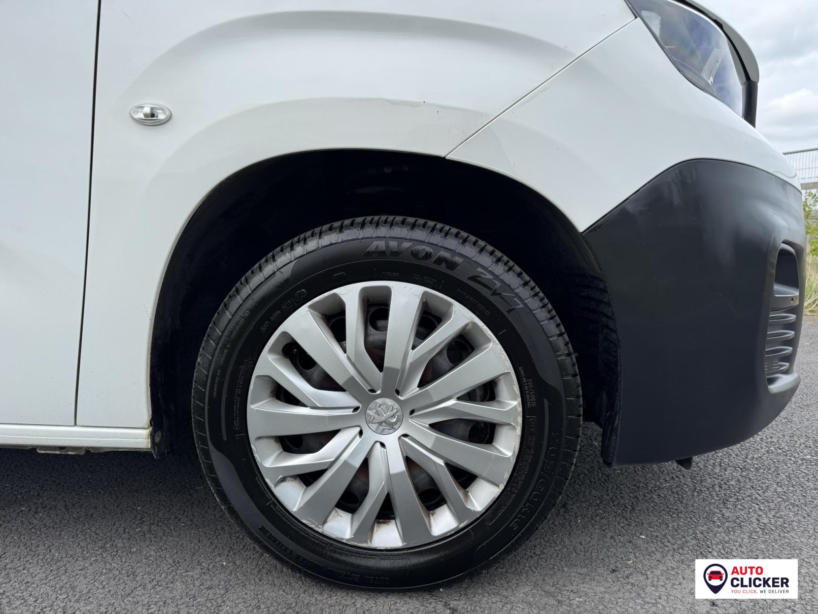 Peugeot Partner 1.5 BlueHDi 1000 Professional Standard Panel Van 5dr Diesel Manual SWB Euro 6 (100 bhp)