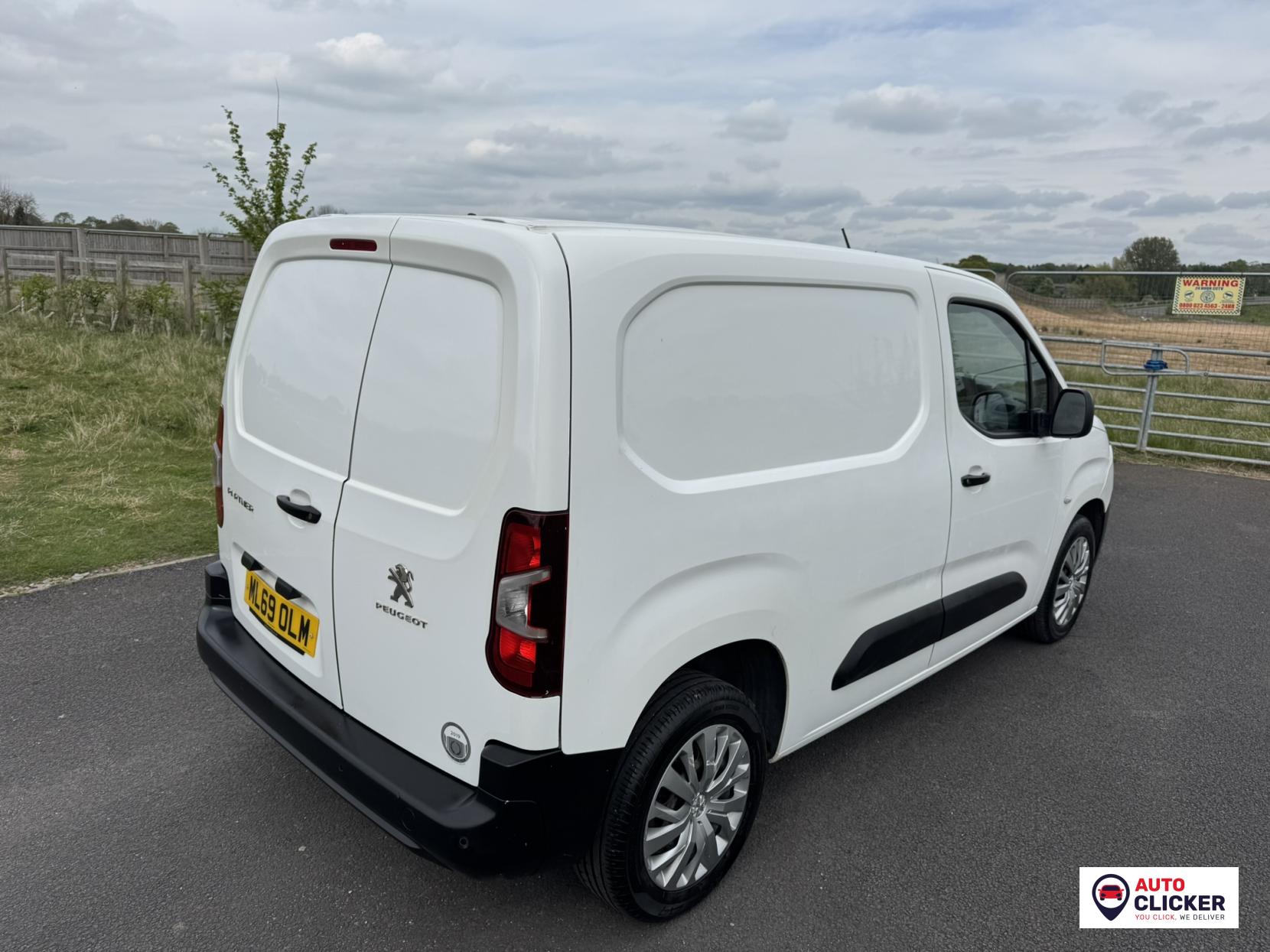 Peugeot Partner 1.5 BlueHDi 1000 Professional Standard Panel Van 5dr Diesel Manual SWB Euro 6 (100 bhp)