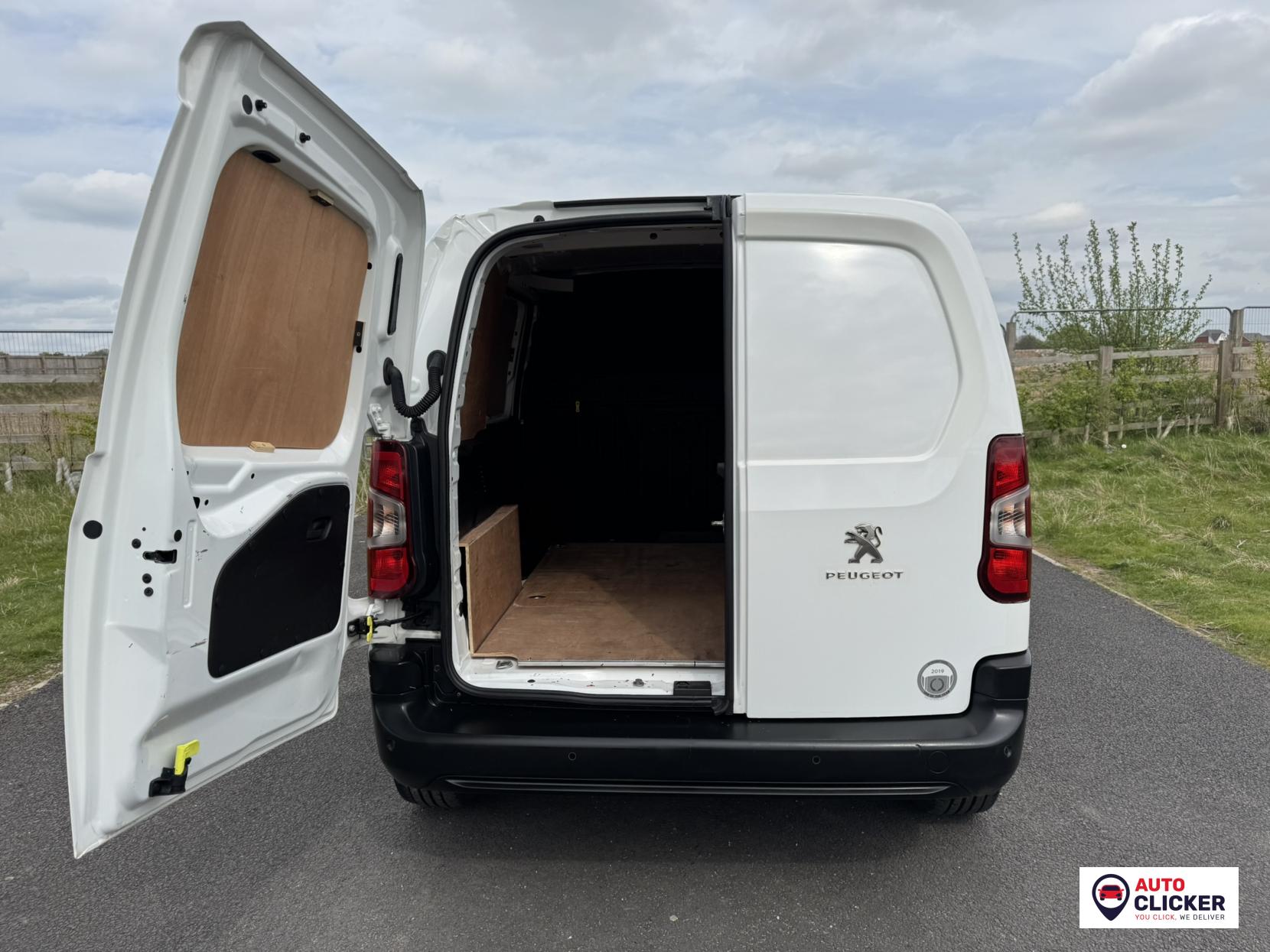 Peugeot Partner 1.5 BlueHDi 1000 Professional Standard Panel Van 5dr Diesel Manual SWB Euro 6 (100 bhp)