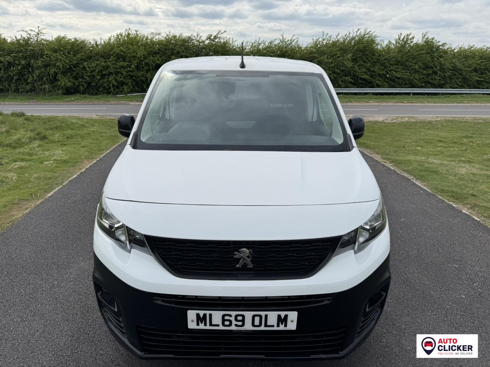 Peugeot Partner 1.5 BlueHDi 1000 Professional Standard Panel Van 5dr Diesel Manual SWB Euro 6 (100 bhp)