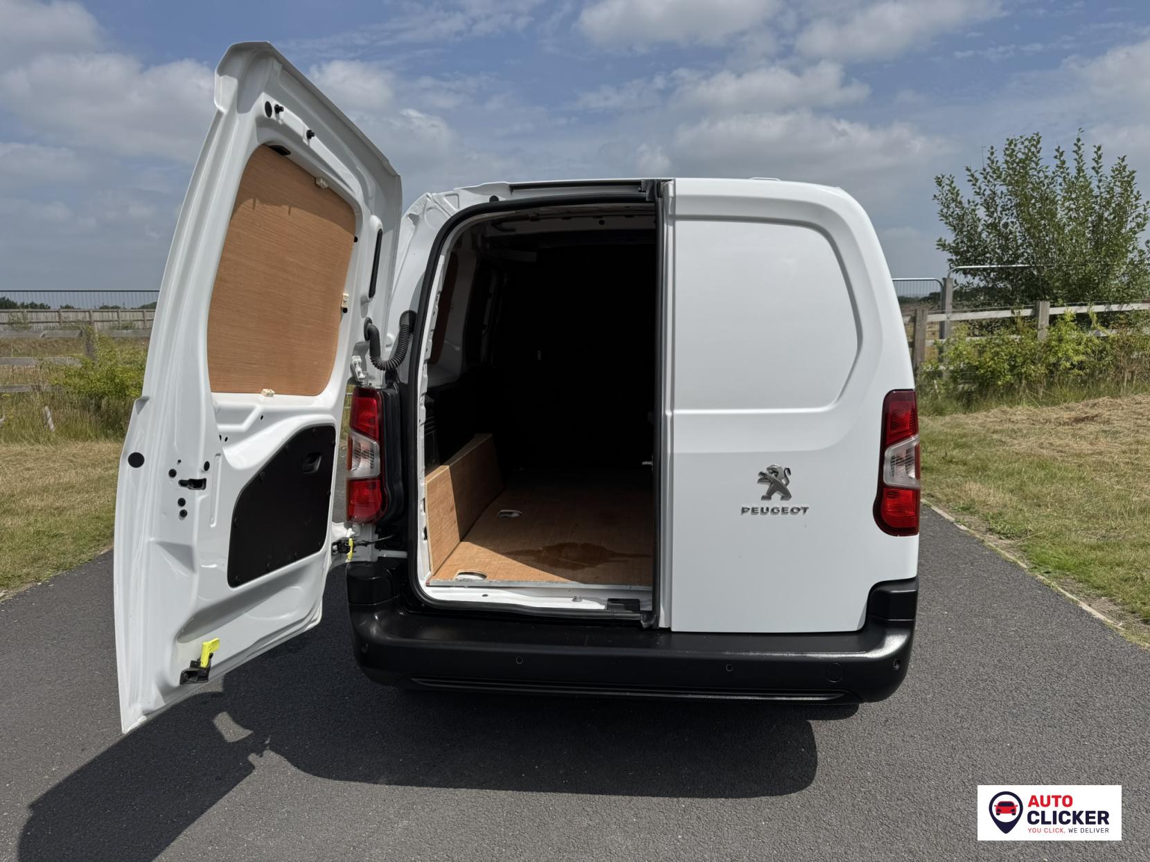Peugeot Partner 1.5 BlueHDi 950 Professional Premium + Long Panel Van 6dr Diesel Manual LWB Euro 6 (s/s) (100 bhp)