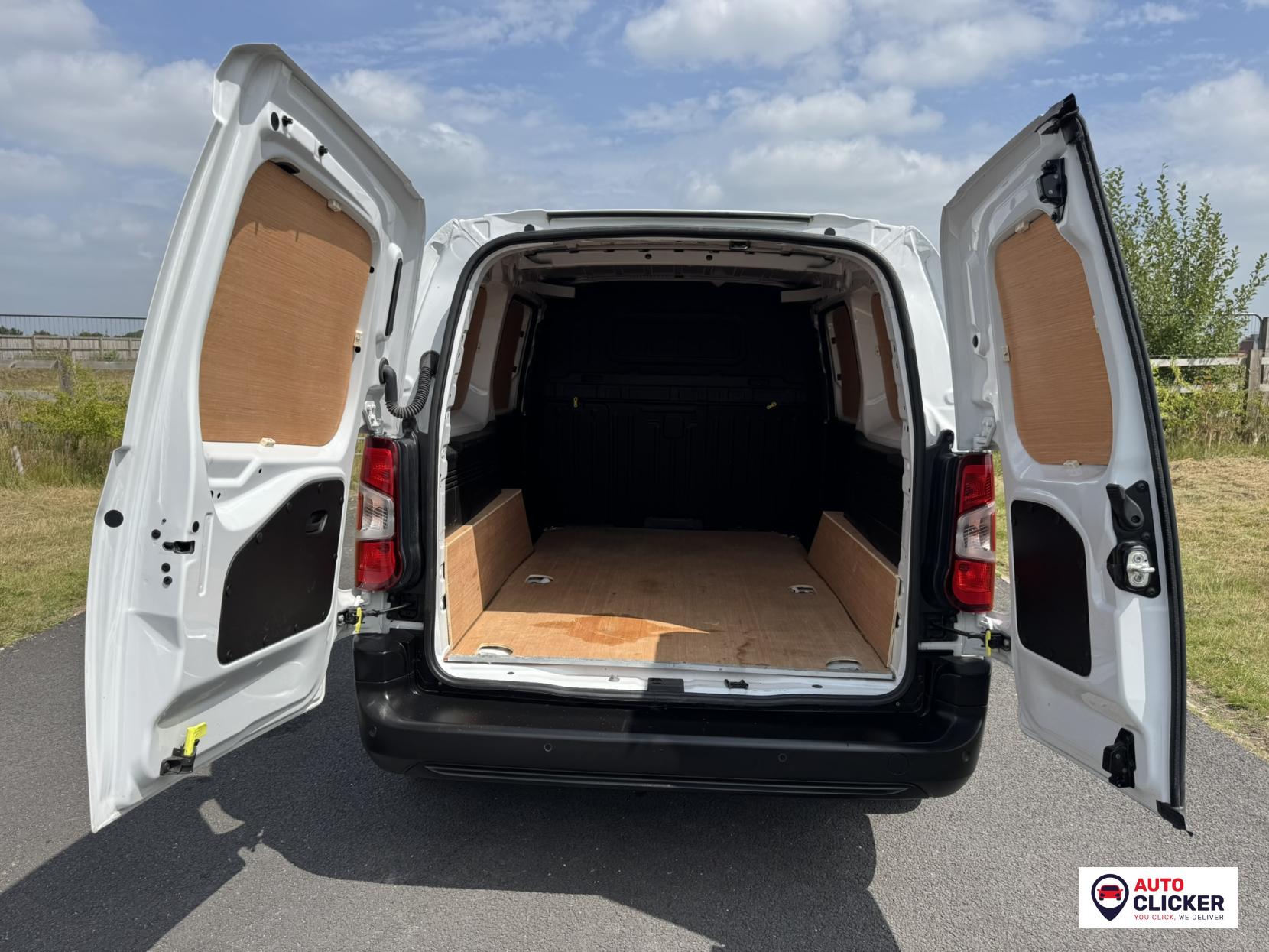 Peugeot Partner 1.5 BlueHDi 950 Professional Premium + Long Panel Van 6dr Diesel Manual LWB Euro 6 (s/s) (100 bhp)