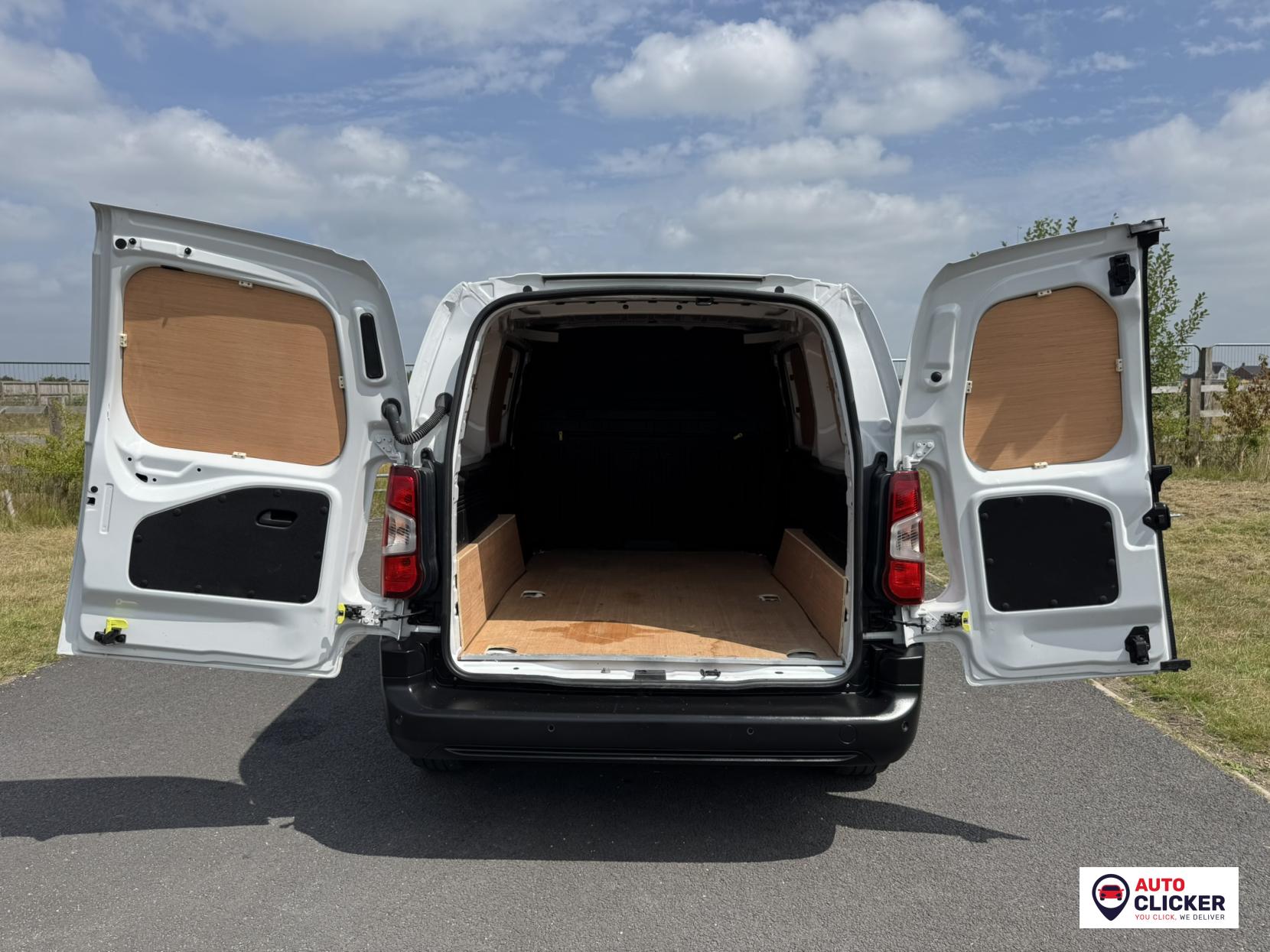 Peugeot Partner 1.5 BlueHDi 950 Professional Premium + Long Panel Van 6dr Diesel Manual LWB Euro 6 (s/s) (100 bhp)