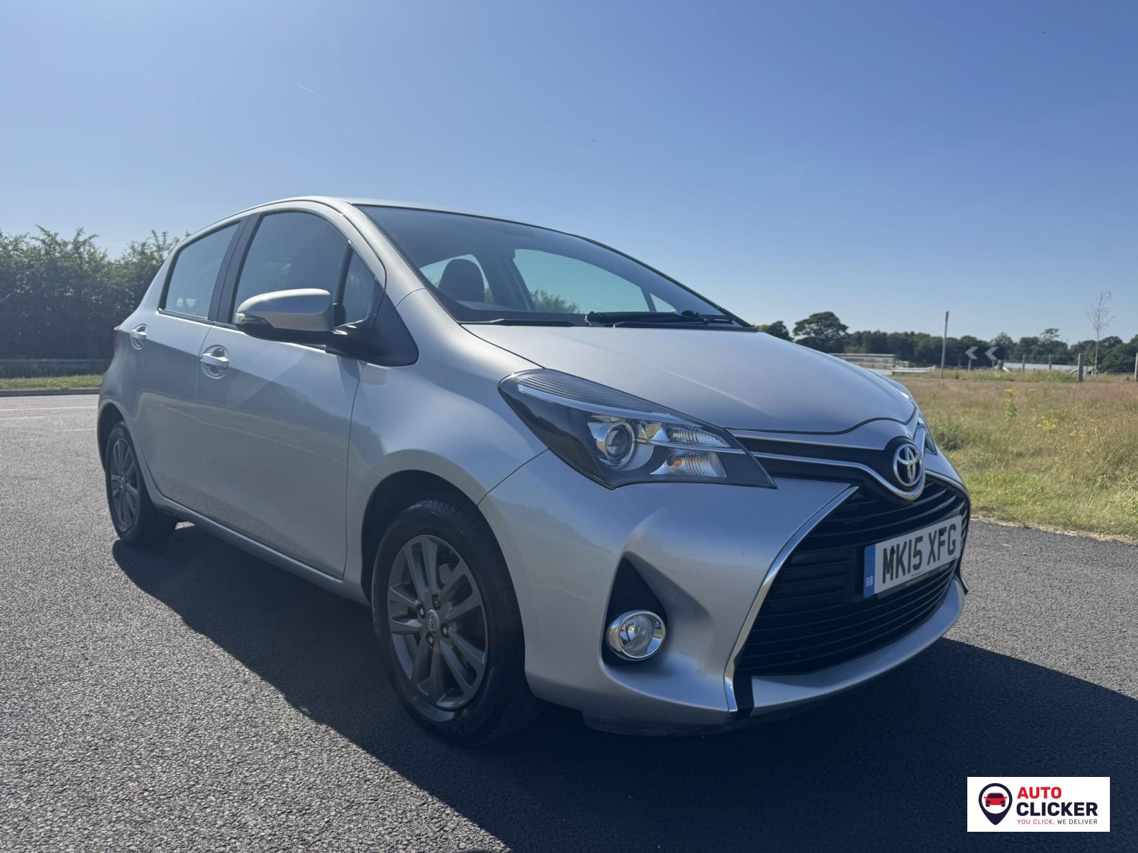 Toyota Yaris 1.33 Dual VVT-i Icon Hatchback 5dr Petrol Multidrive S Euro 5 Euro 5 (99 ps)