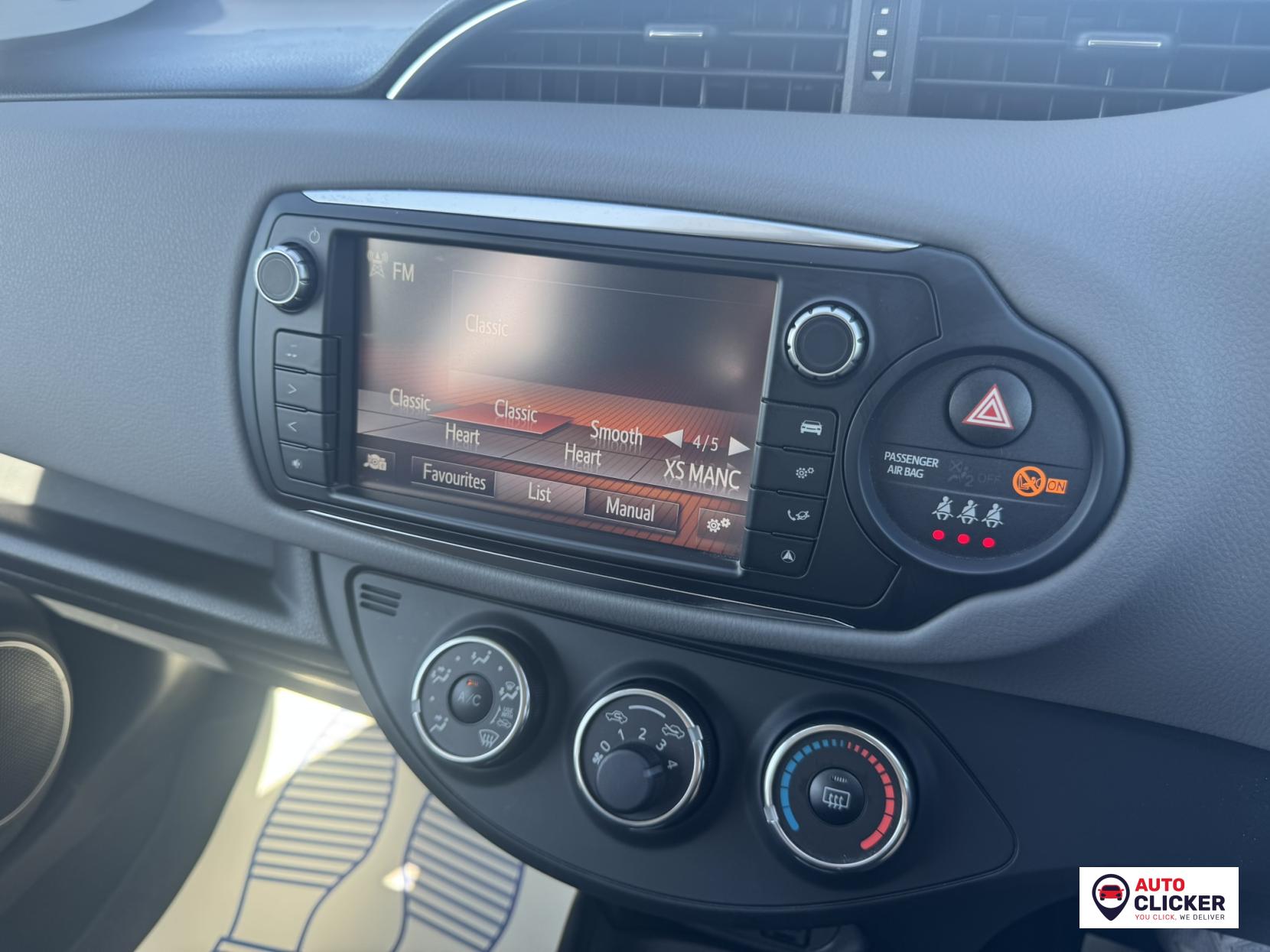 Toyota Yaris 1.33 Dual VVT-i Icon Hatchback 5dr Petrol Multidrive S Euro 5 Euro 5 (99 ps)
