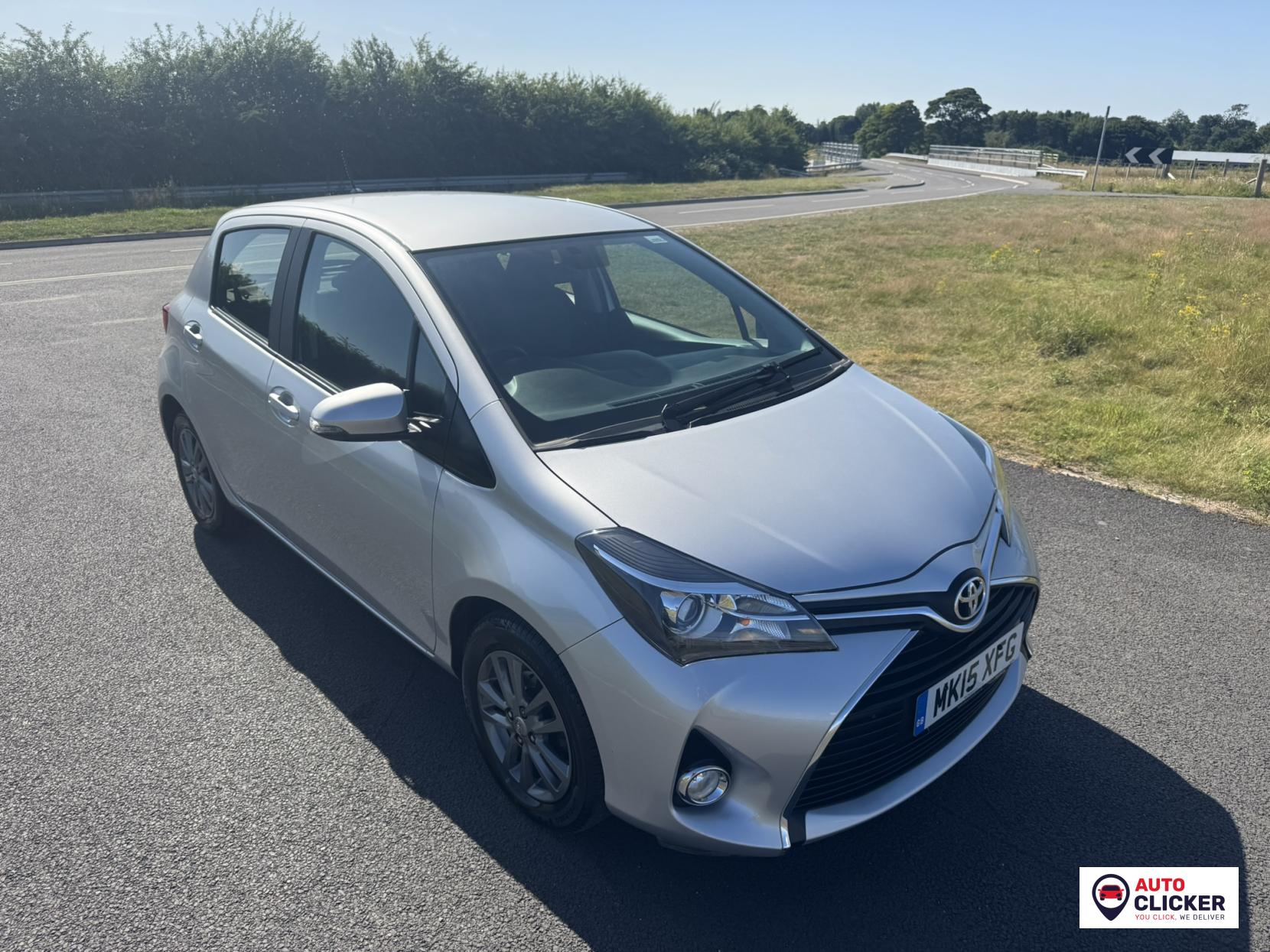 Toyota Yaris 1.33 Dual VVT-i Icon Hatchback 5dr Petrol Multidrive S Euro 5 Euro 5 (99 ps)