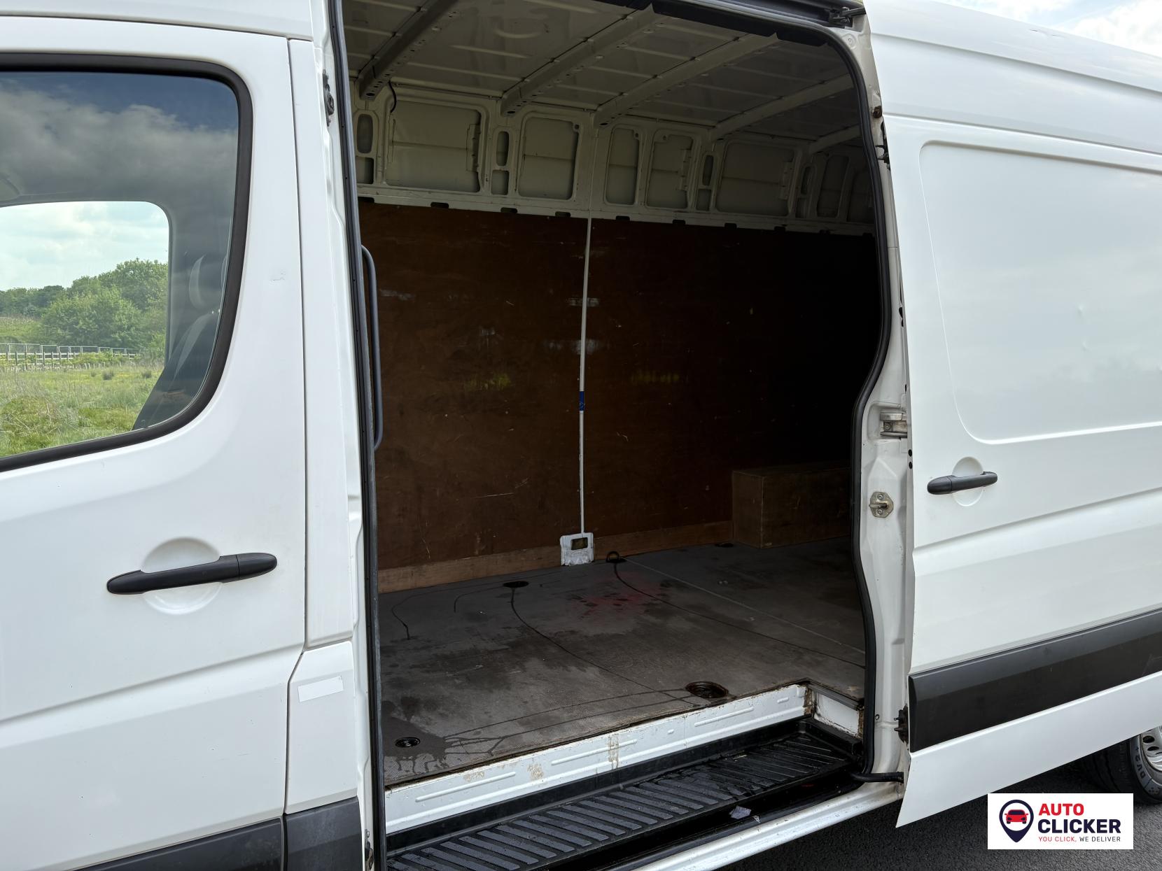 Volkswagen Crafter 2.0 BiTDI CR35 Panel Van 4dr Diesel Manual L2 H3 (216 g/km, 161 bhp)