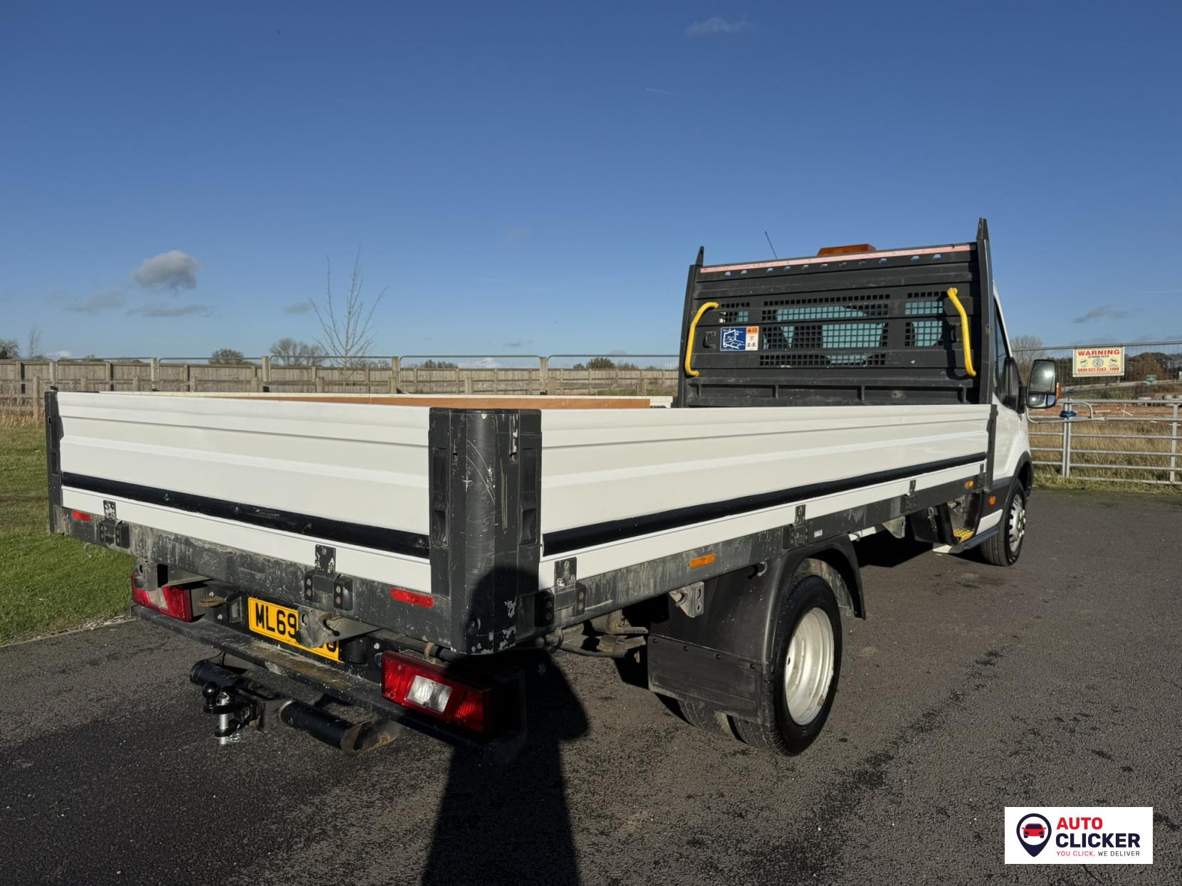 Ford Transit 2.0 350 EcoBlue Chassis Cab 2dr Diesel Manual RWD L4 H1 Euro 6 (130 ps)