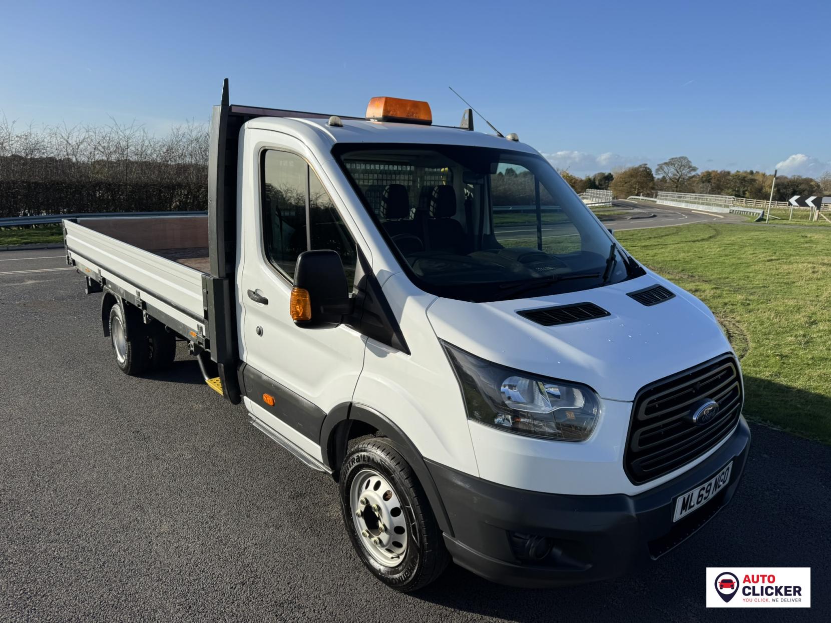 Ford Transit 2.0 350 EcoBlue Chassis Cab 2dr Diesel Manual RWD L4 H1 Euro 6 (130 ps)