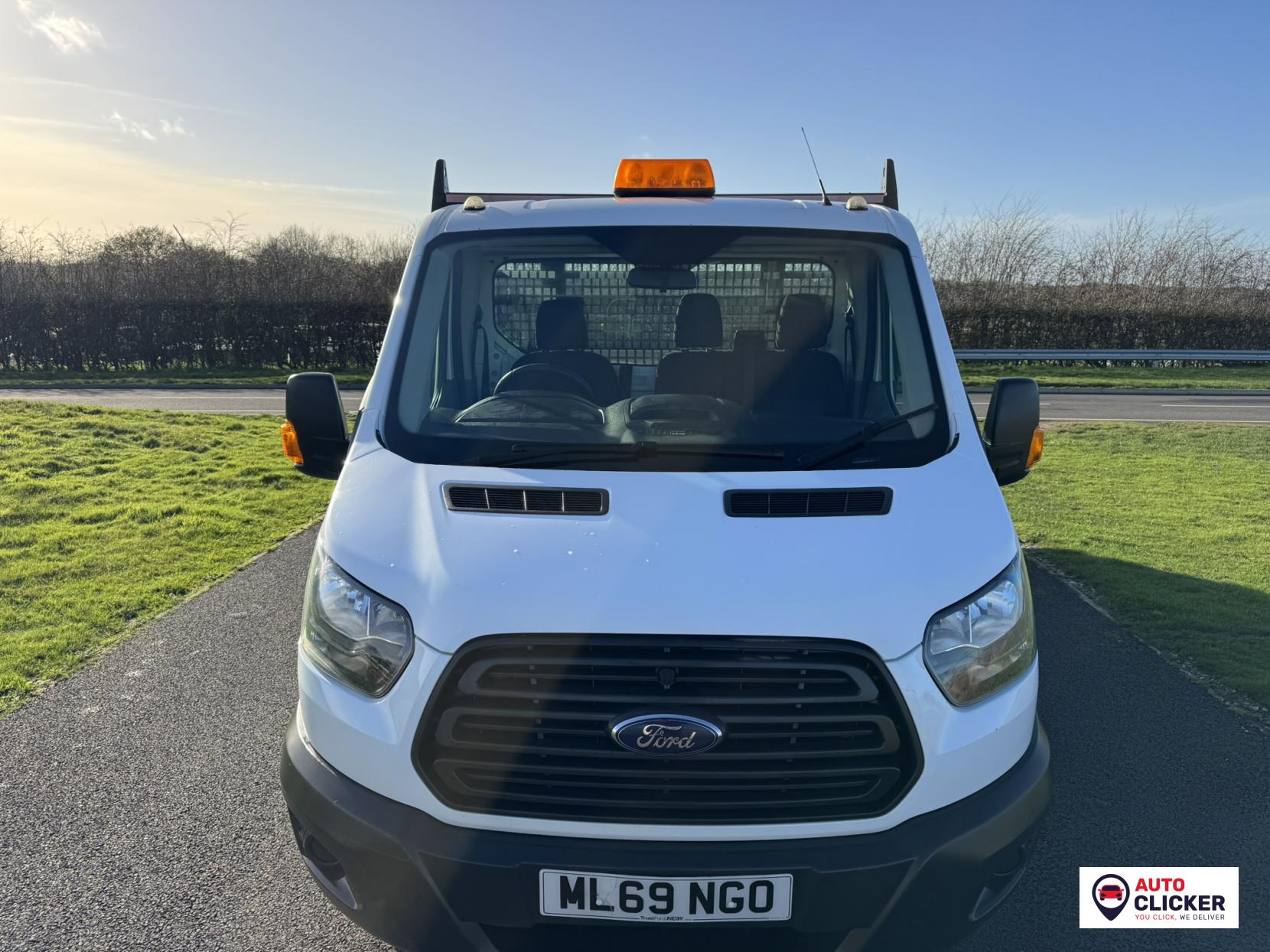 Ford Transit 2.0 350 EcoBlue Chassis Cab 2dr Diesel Manual RWD L4 H1 Euro 6 (130 ps)