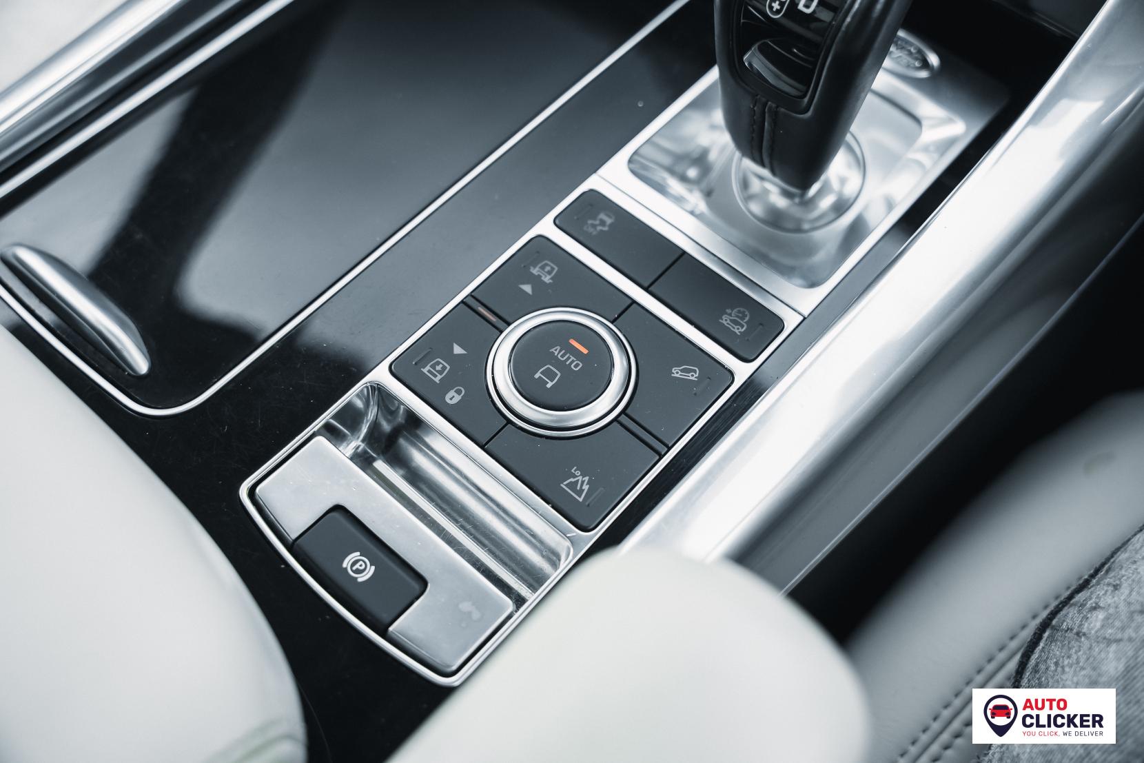 Land Rover Range Rover Sport 3.0 SD V6 Autobiography Dynamic SUV 5dr Diesel Auto 4WD Euro 6 (s/s) (306 ps)