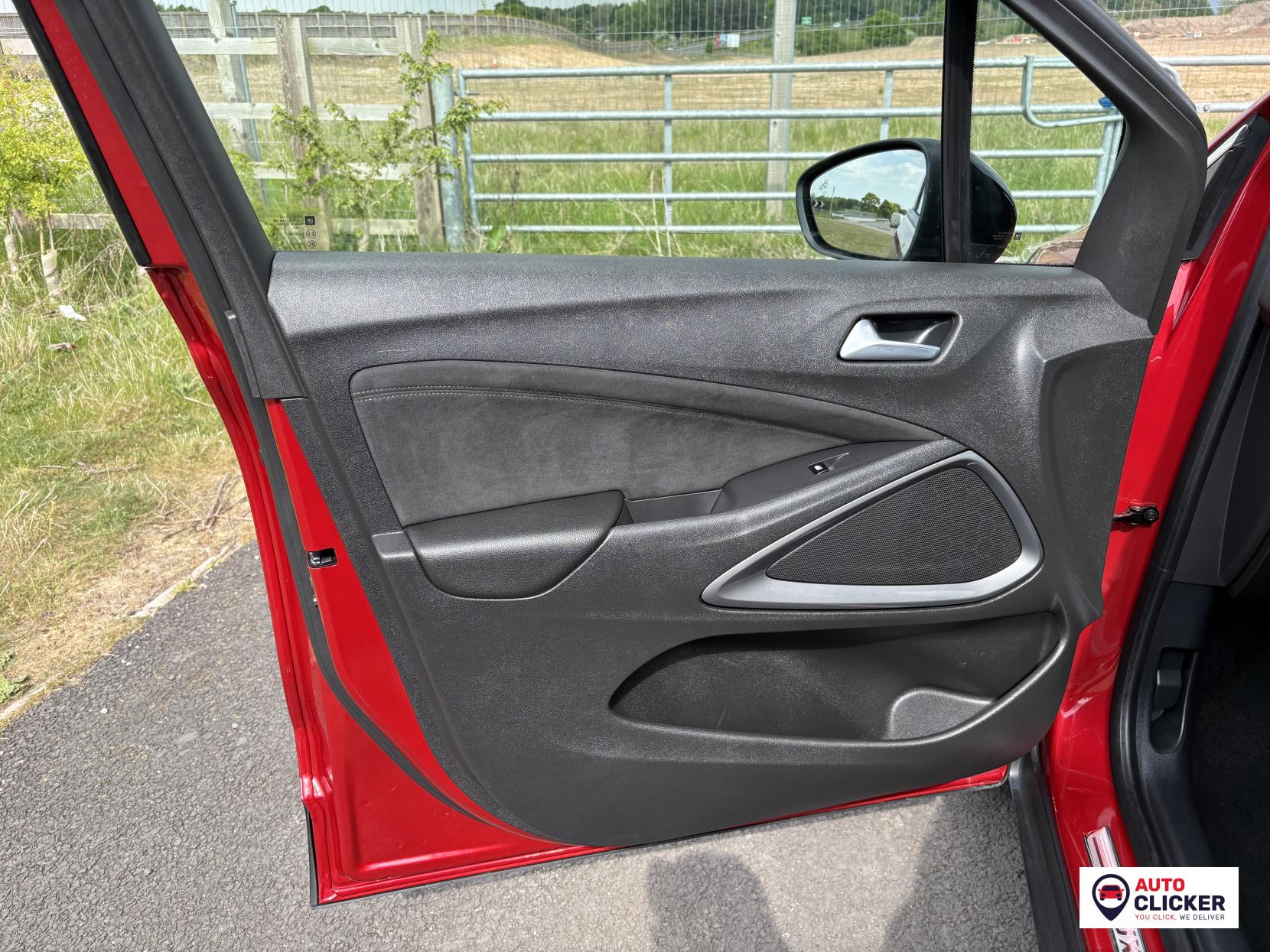 Vauxhall Crossland 1.2 Turbo Ultimate SUV 5dr Petrol Auto Euro 6 (s/s) (130 ps)
