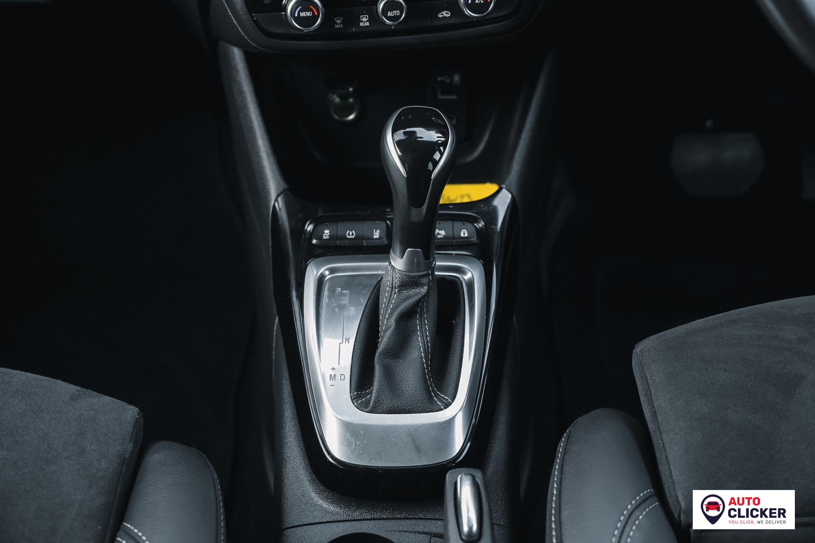 Vauxhall Crossland 1.2 Turbo Ultimate SUV 5dr Petrol Auto Euro 6 (s/s) (130 ps)