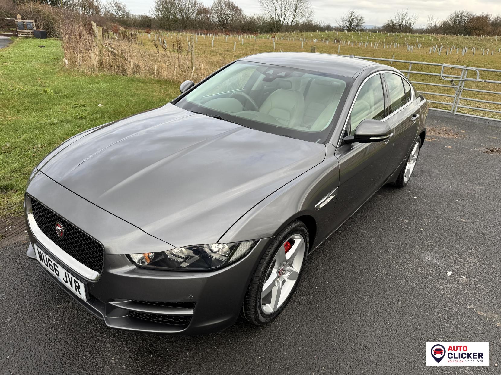 Jaguar XE 2.0d Prestige Saloon 4dr Diesel Auto Euro 6 (s/s) (180 ps)