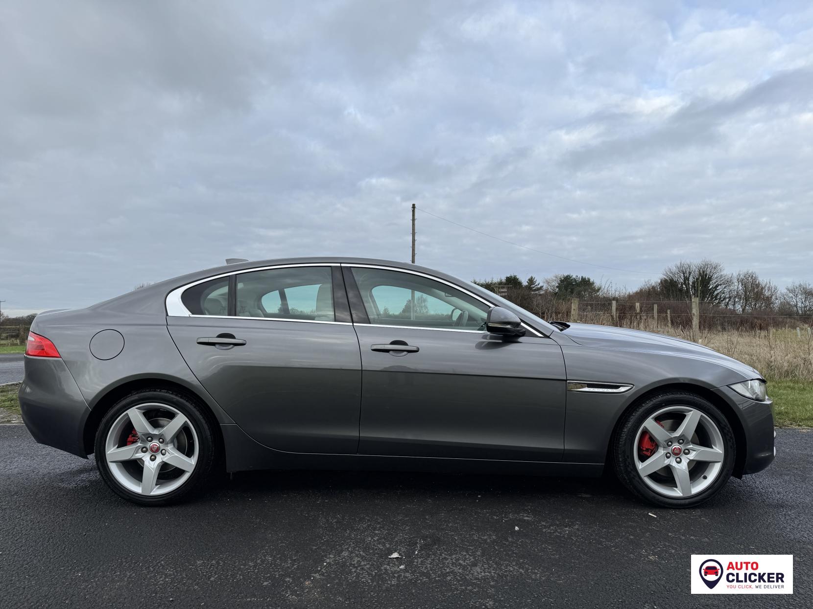 Jaguar XE 2.0d Prestige Saloon 4dr Diesel Auto Euro 6 (s/s) (180 ps)