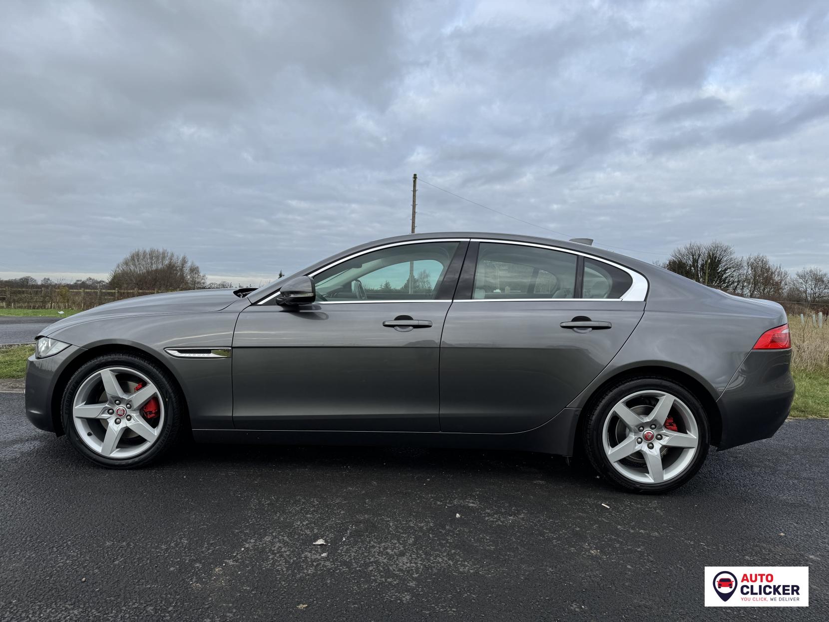 Jaguar XE 2.0d Prestige Saloon 4dr Diesel Auto Euro 6 (s/s) (180 ps)