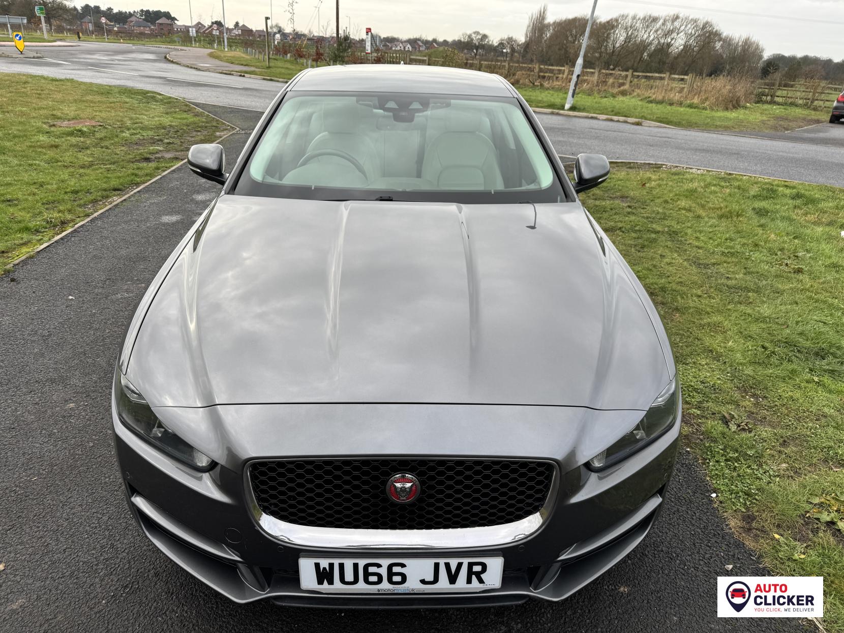 Jaguar XE 2.0d Prestige Saloon 4dr Diesel Auto Euro 6 (s/s) (180 ps)