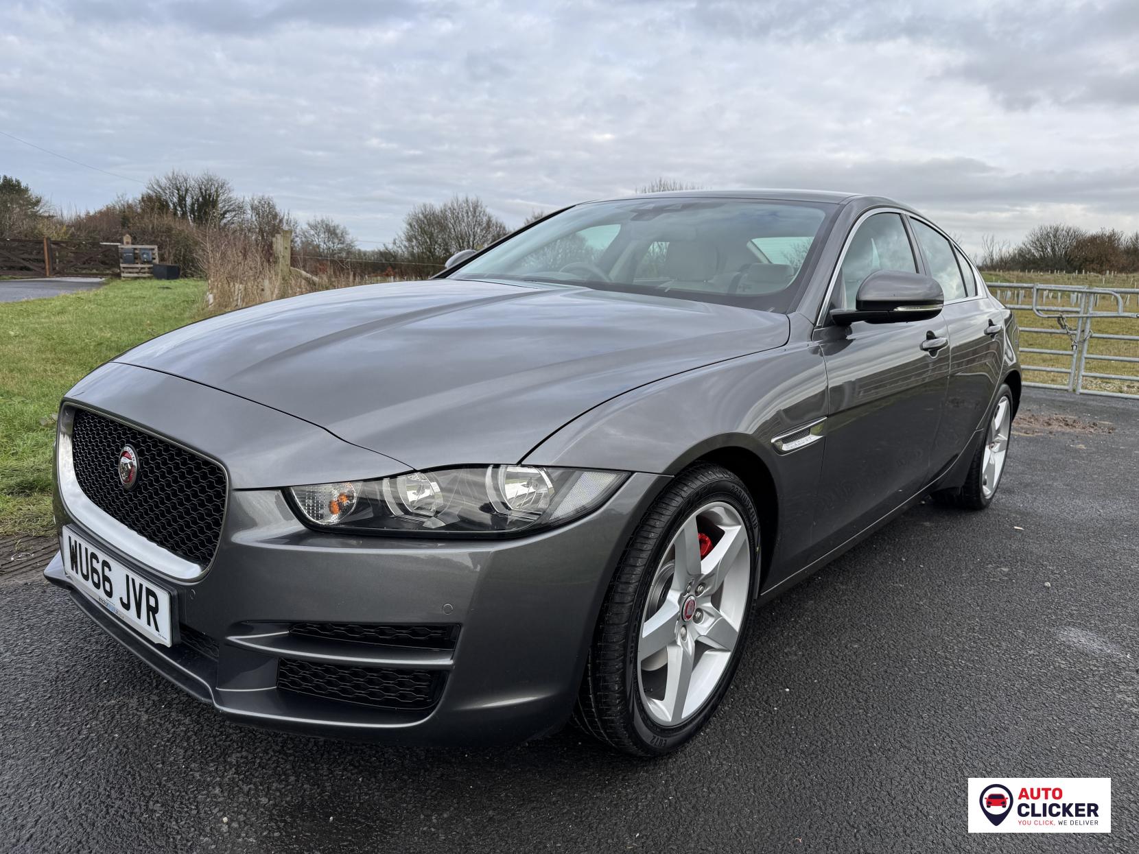 Jaguar XE 2.0d Prestige Saloon 4dr Diesel Auto Euro 6 (s/s) (180 ps)