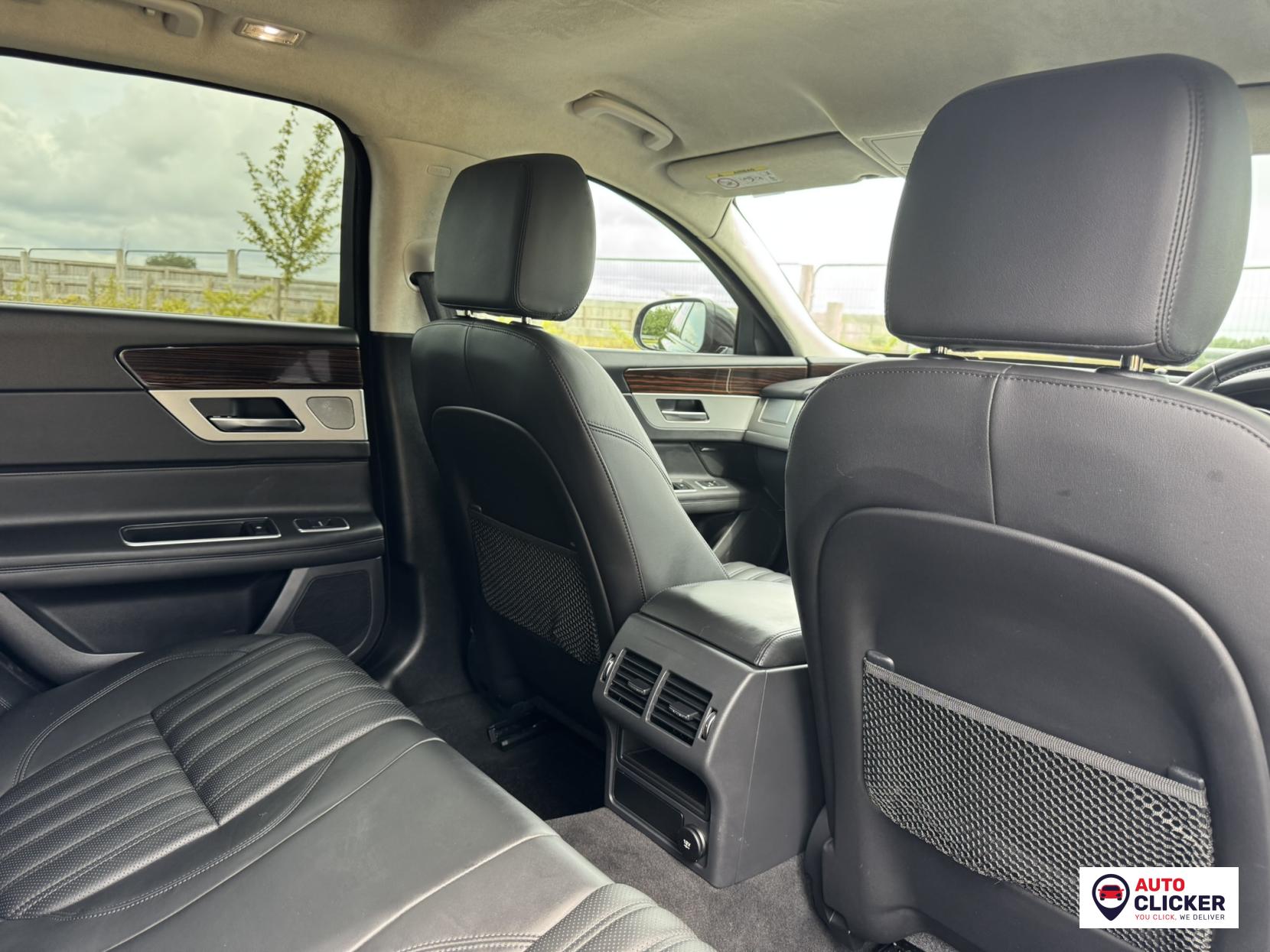 Jaguar XF 2.0i Portfolio GPF Sportbrake 5dr Petrol Auto Euro 6 (s/s) (250 ps)