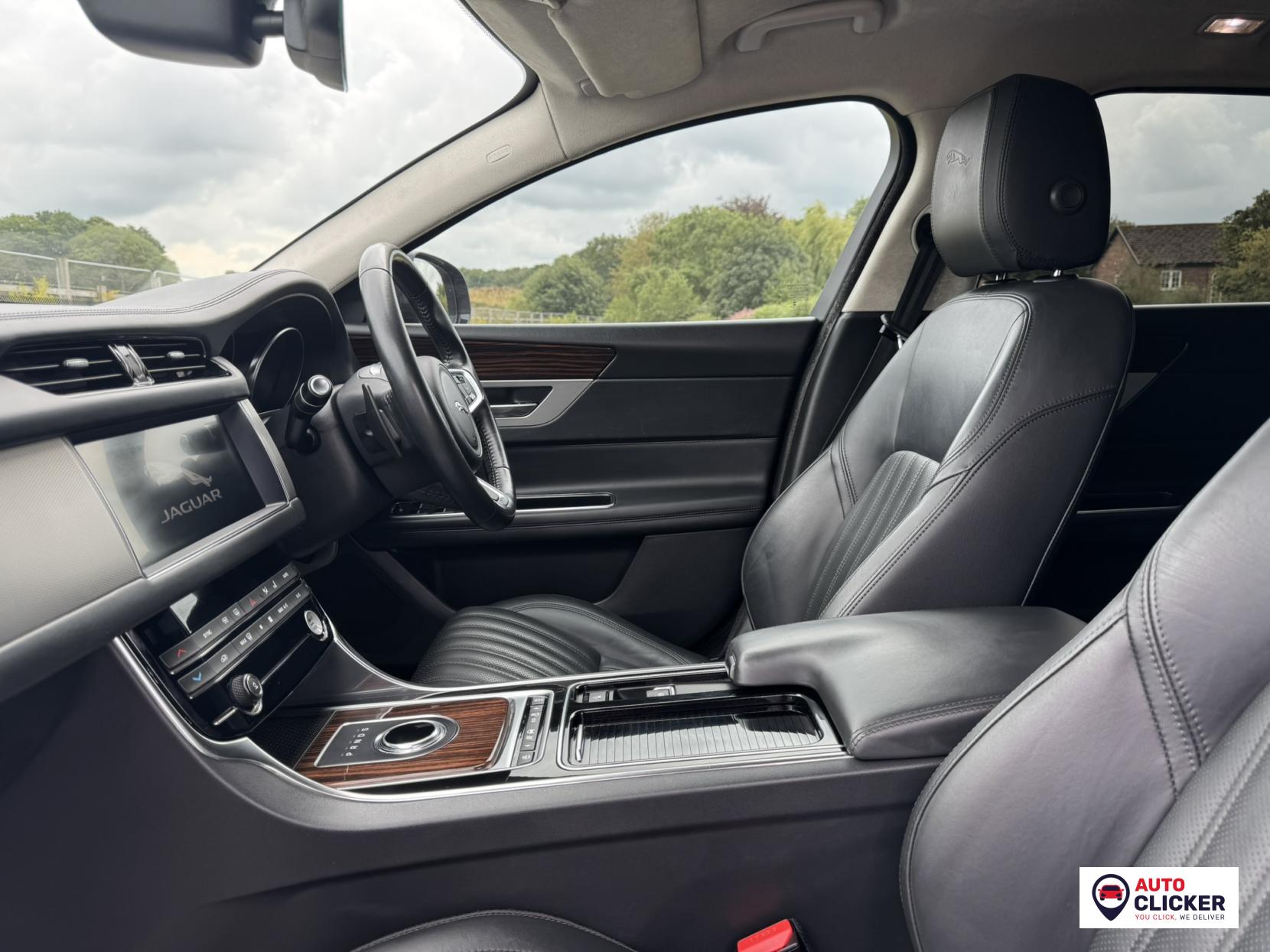 Jaguar XF 2.0i Portfolio GPF Sportbrake 5dr Petrol Auto Euro 6 (s/s) (250 ps)
