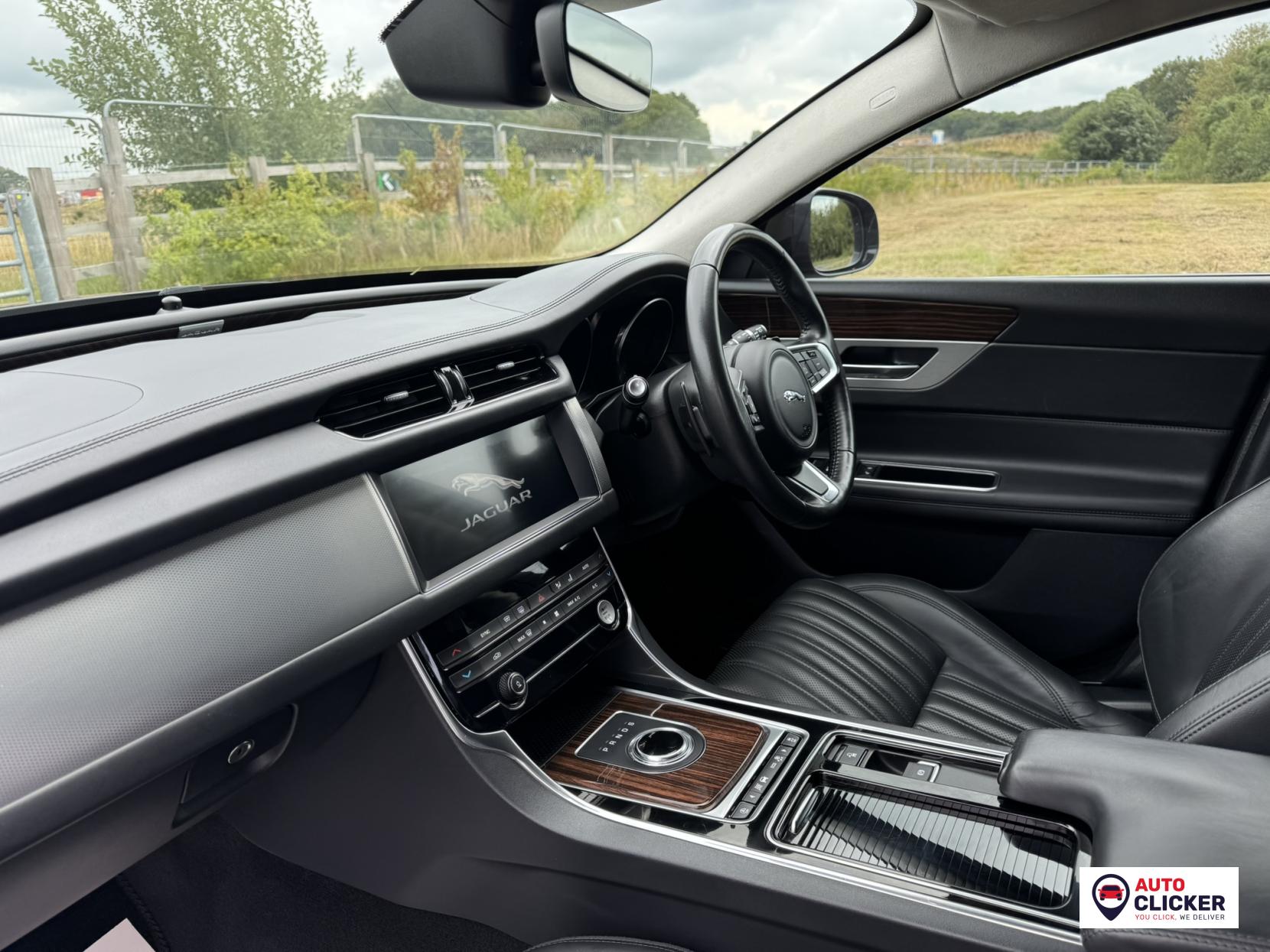 Jaguar XF 2.0i Portfolio GPF Sportbrake 5dr Petrol Auto Euro 6 (s/s) (250 ps)