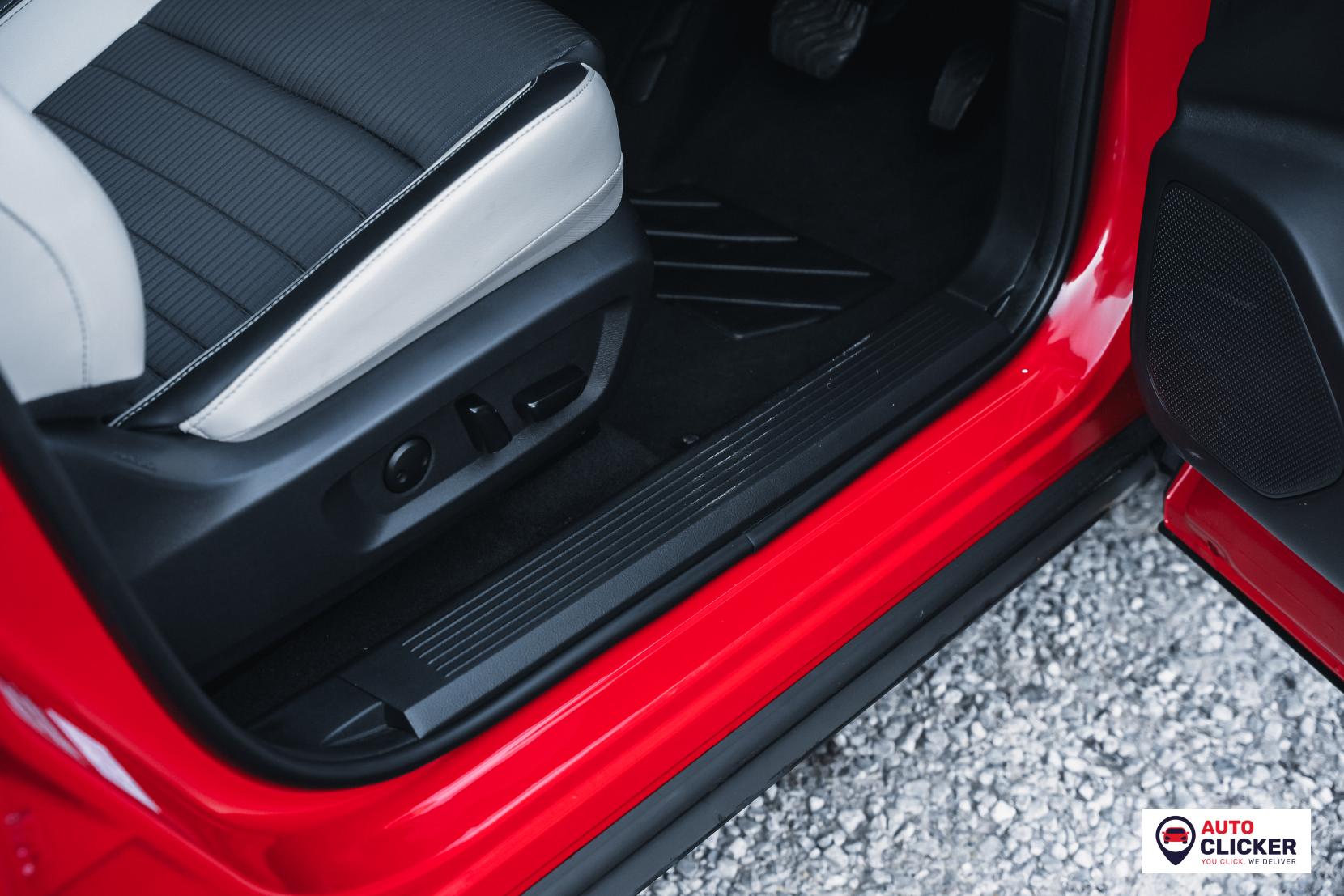 Nissan Qashqai 1.3 DIG-T MHEV Tekna SUV 5dr Petrol Hybrid XTRON Euro 6 (s/s) (158 ps)