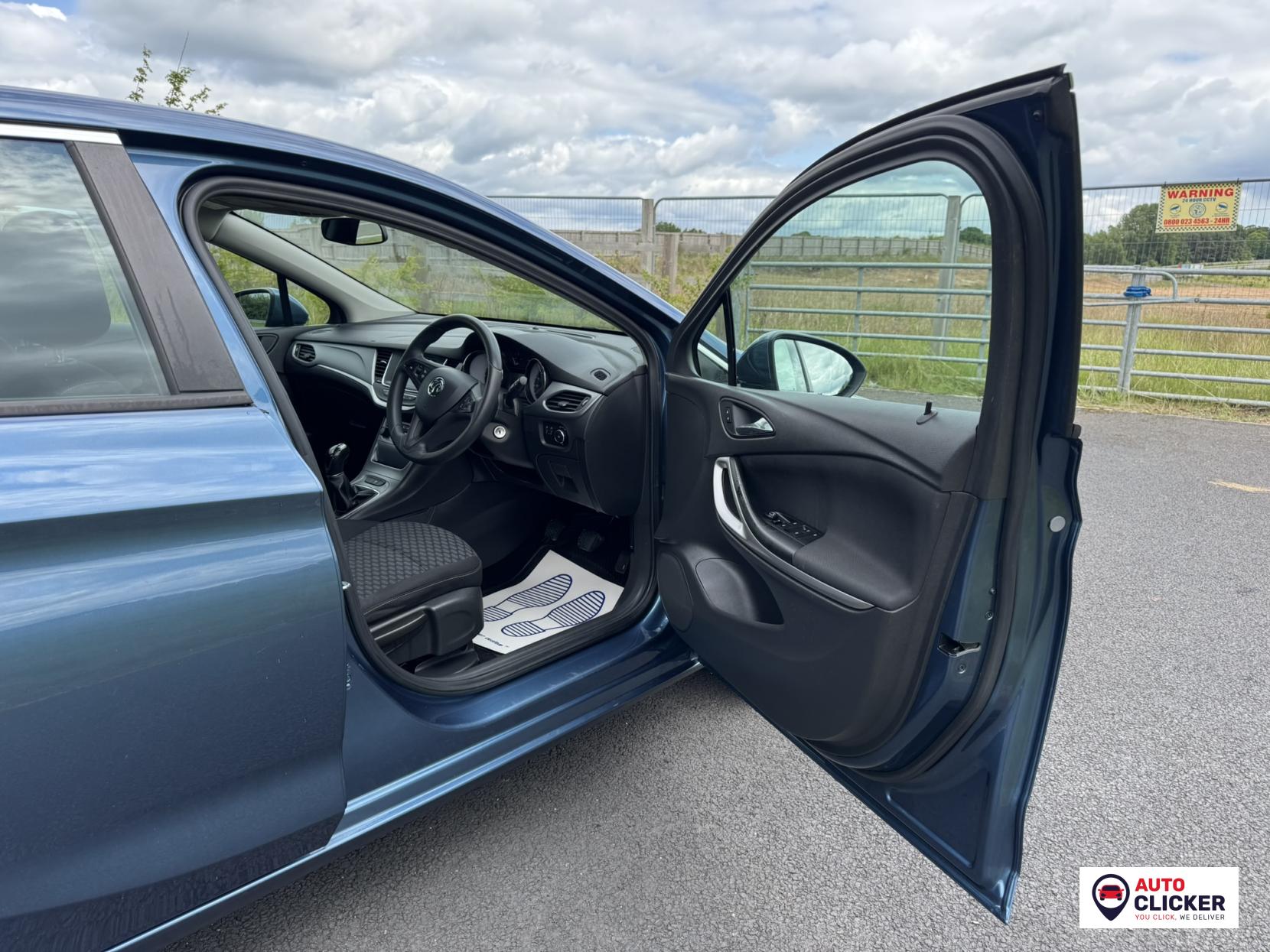 Vauxhall Astra 1.4i Turbo Design Hatchback 5dr Petrol Manual Euro 6 (125 ps)