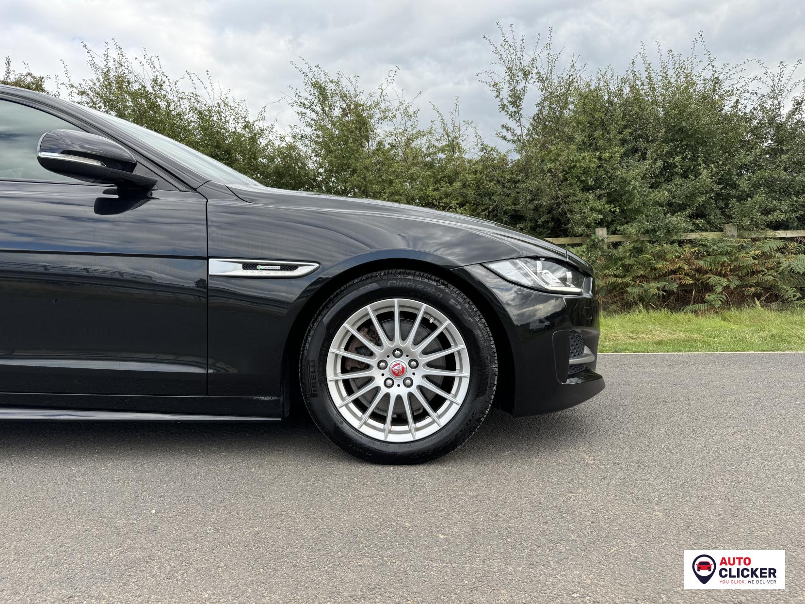 Jaguar XE 2.0d R-Sport Saloon 4dr Diesel Manual Euro 6 (s/s) (163 ps)