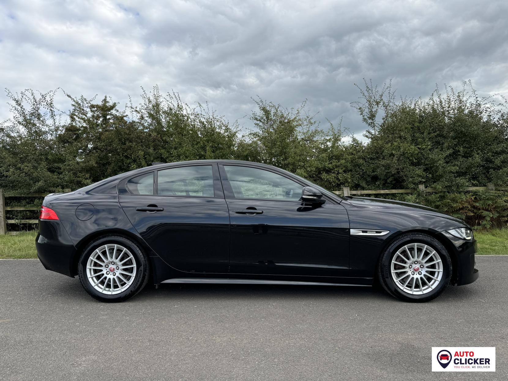 Jaguar XE 2.0d R-Sport Saloon 4dr Diesel Manual Euro 6 (s/s) (163 ps)