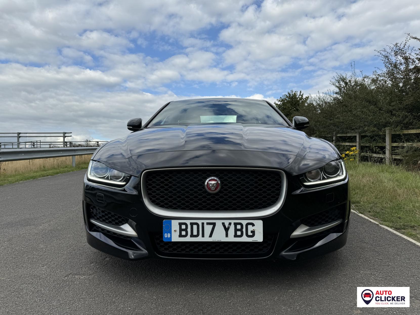 Jaguar XE 2.0d R-Sport Saloon 4dr Diesel Manual Euro 6 (s/s) (163 ps)