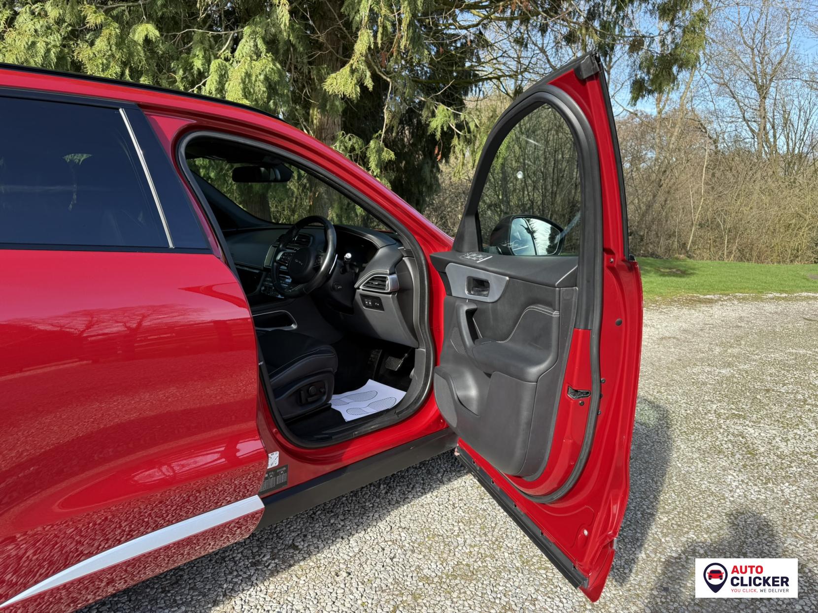 Jaguar F-PACE 3.0 D300 V6 S SUV 5dr Diesel Auto AWD Euro 6 (s/s) (300 ps)