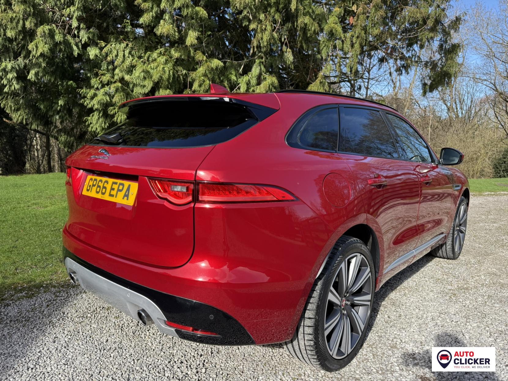 Jaguar F-PACE 3.0 D300 V6 S SUV 5dr Diesel Auto AWD Euro 6 (s/s) (300 ps)