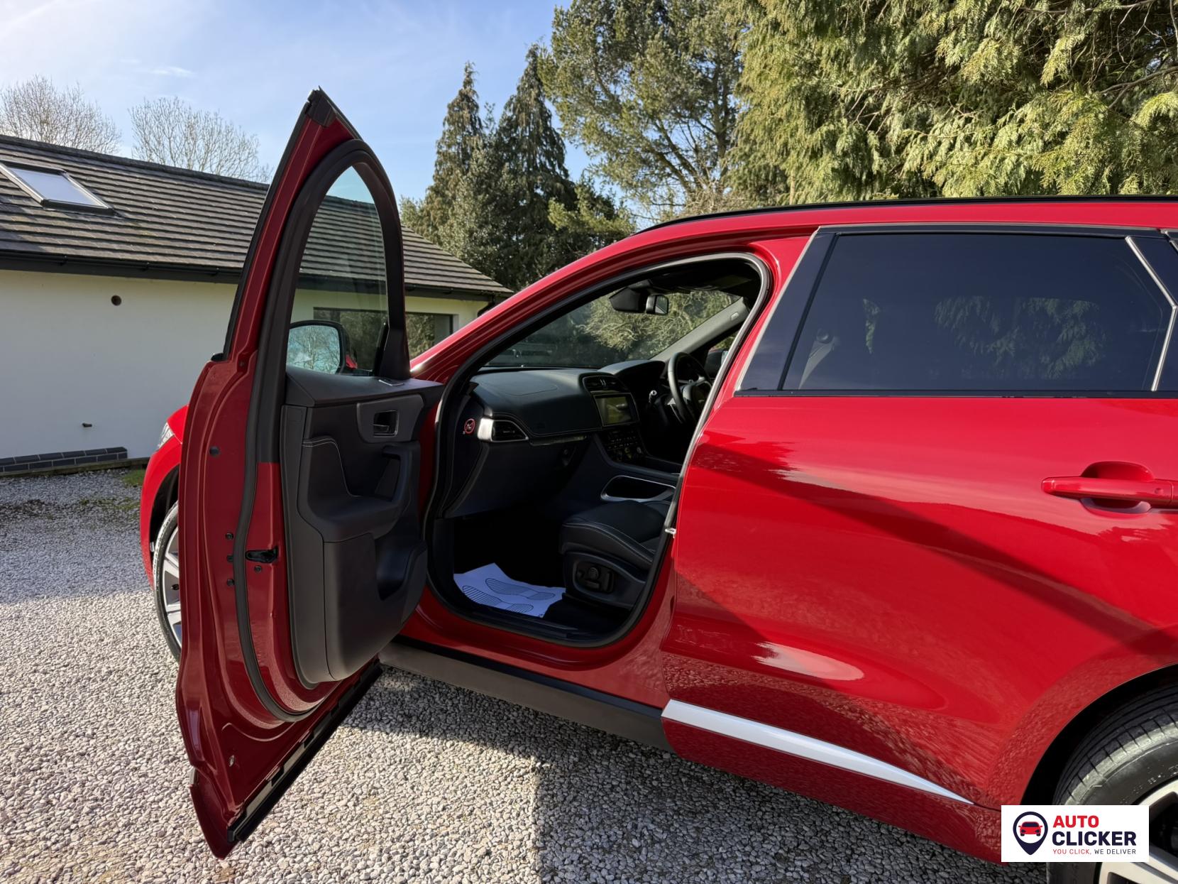 Jaguar F-PACE 3.0 D300 V6 S SUV 5dr Diesel Auto AWD Euro 6 (s/s) (300 ps)