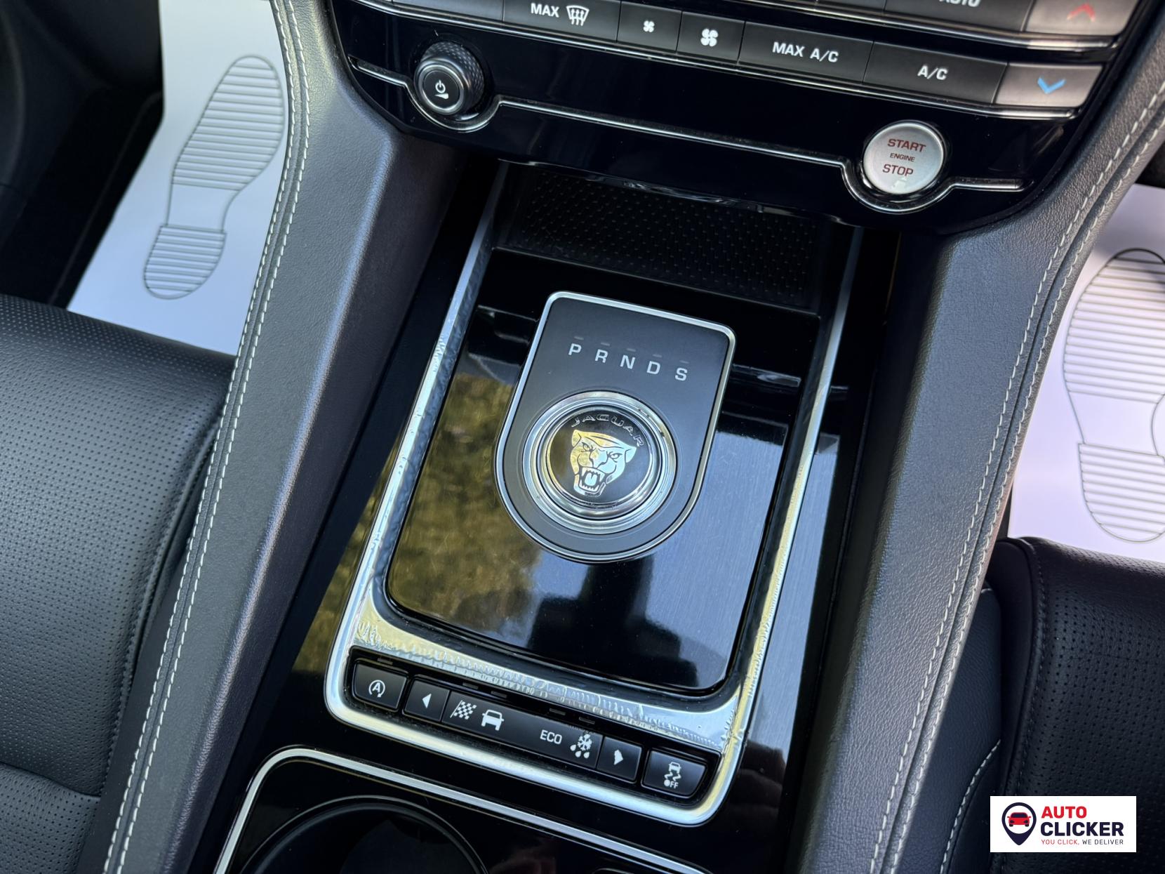 Jaguar F-PACE 3.0 D300 V6 S SUV 5dr Diesel Auto AWD Euro 6 (s/s) (300 ps)